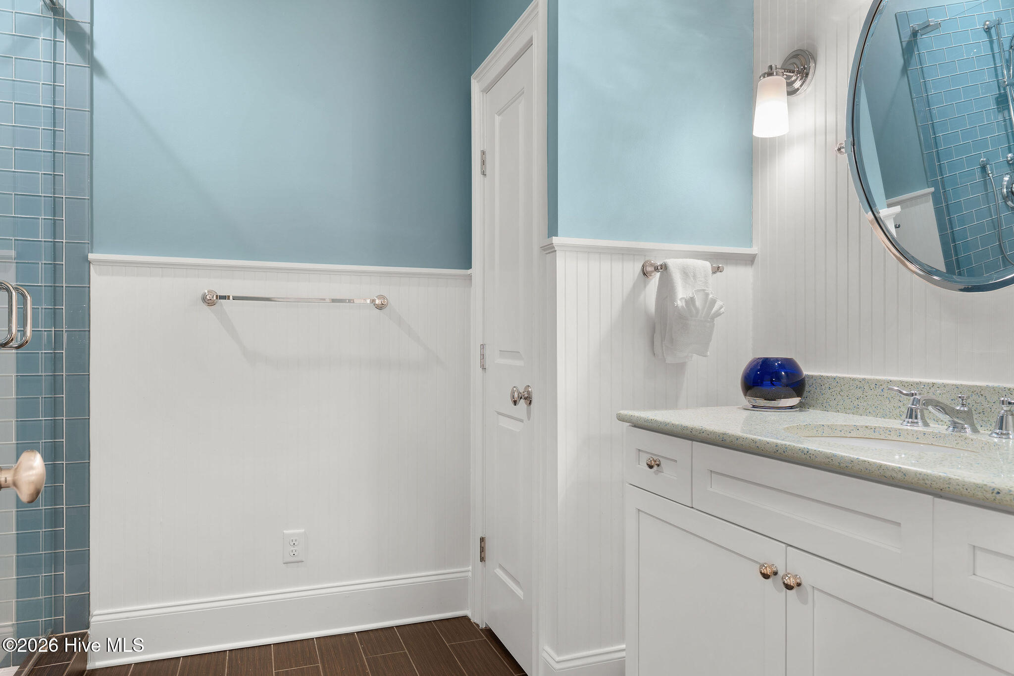 100553604 | Photo 63