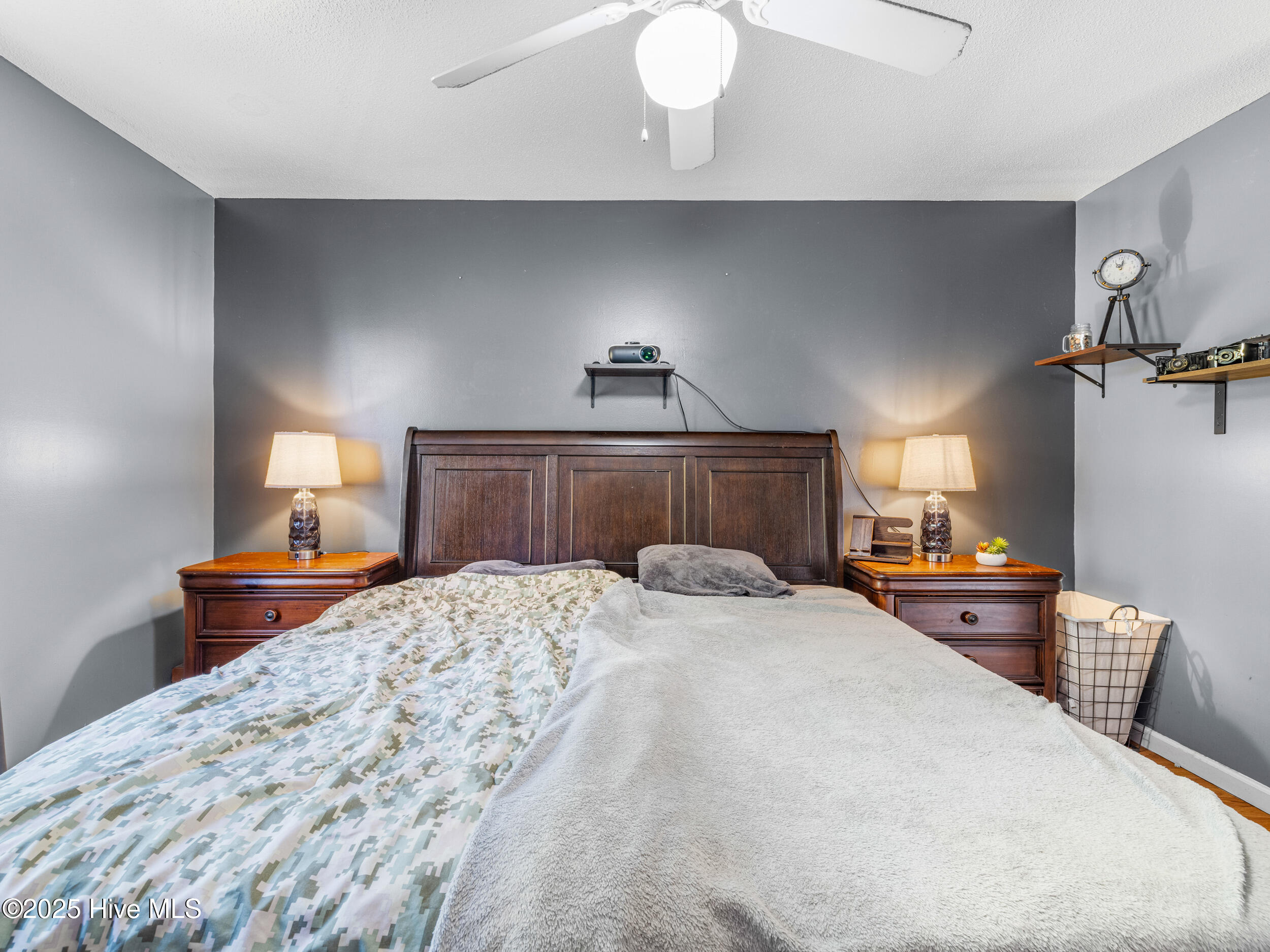 100541472 | Photo 33