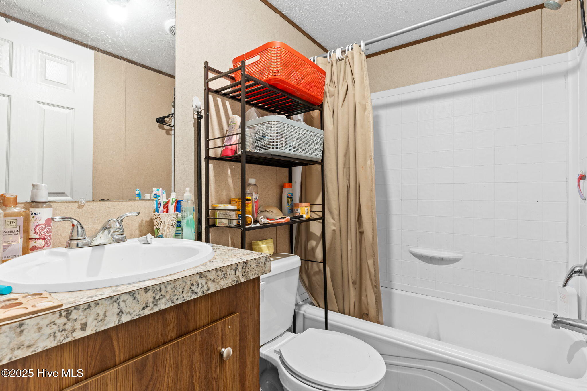 100537809 | Photo 14