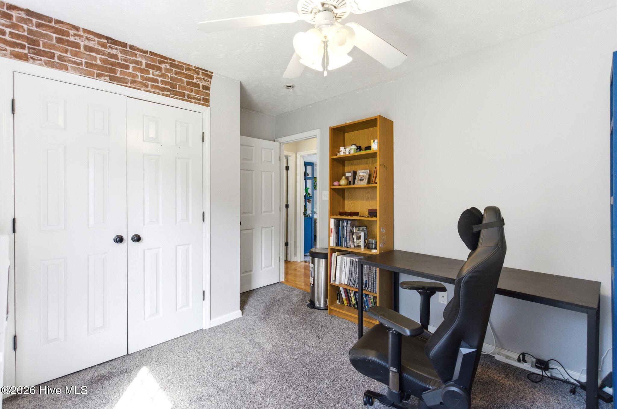 100561408 | Photo 46