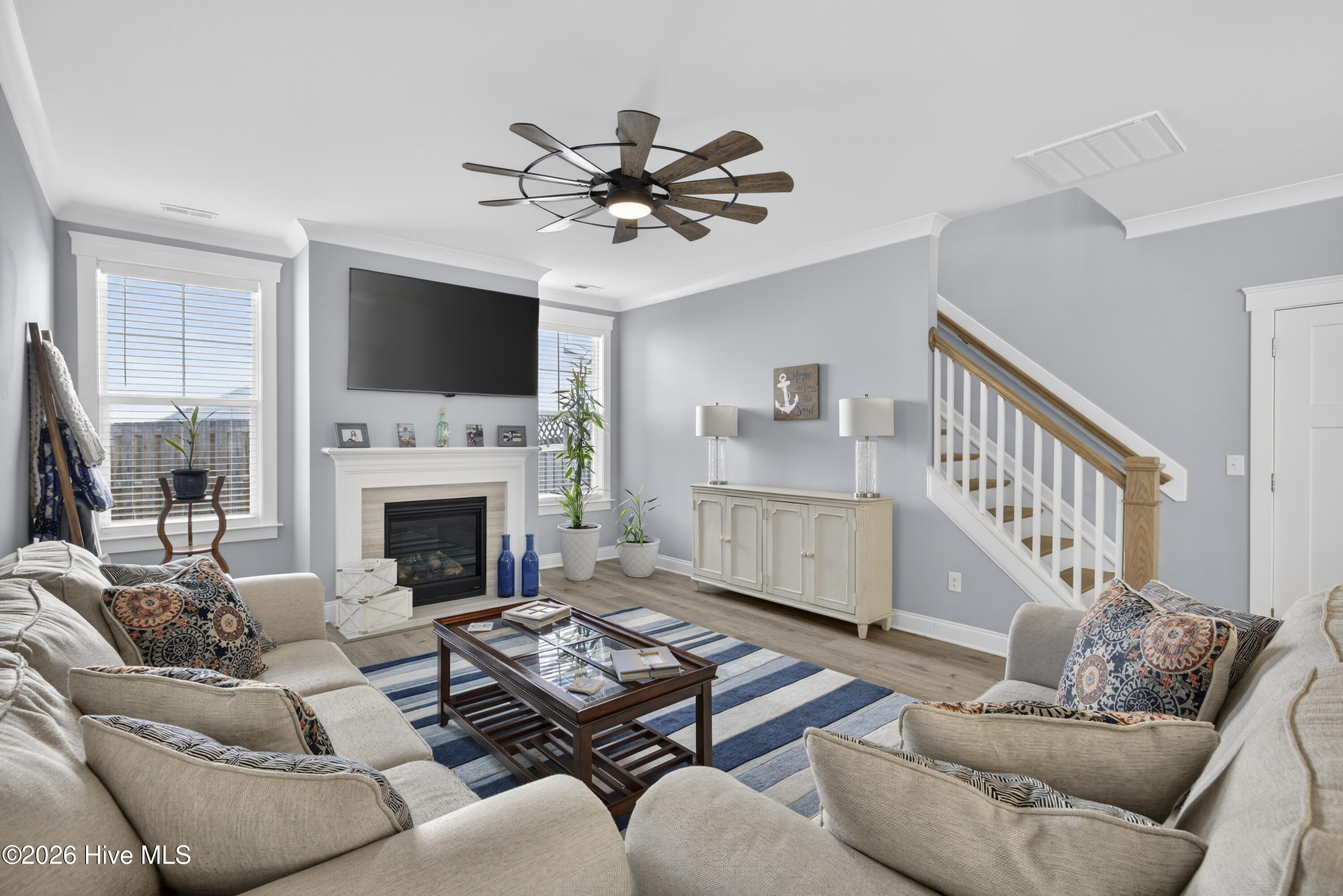 100548256 | Photo 12