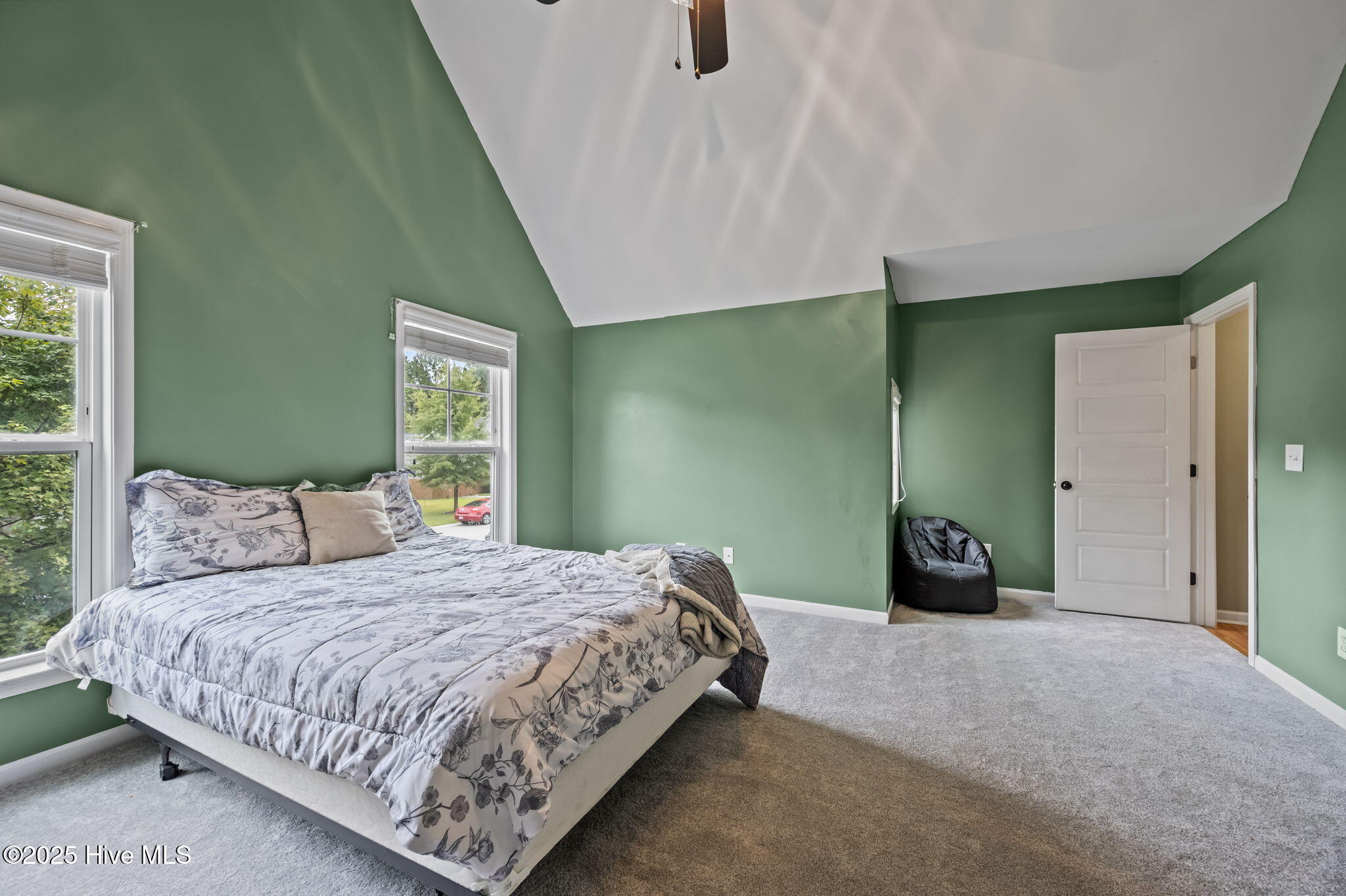 100535491 | Photo 27