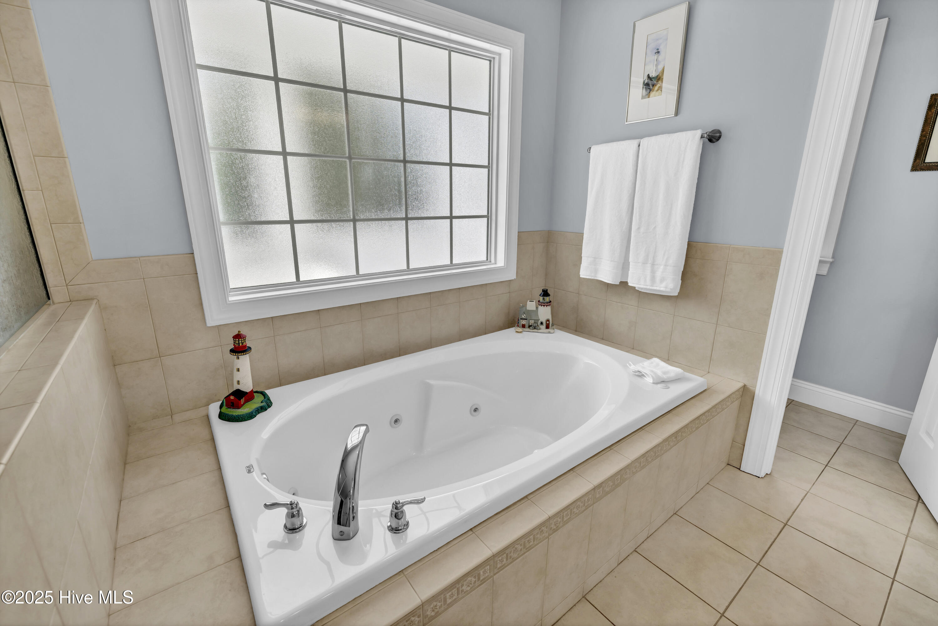 100533968 | Photo 29