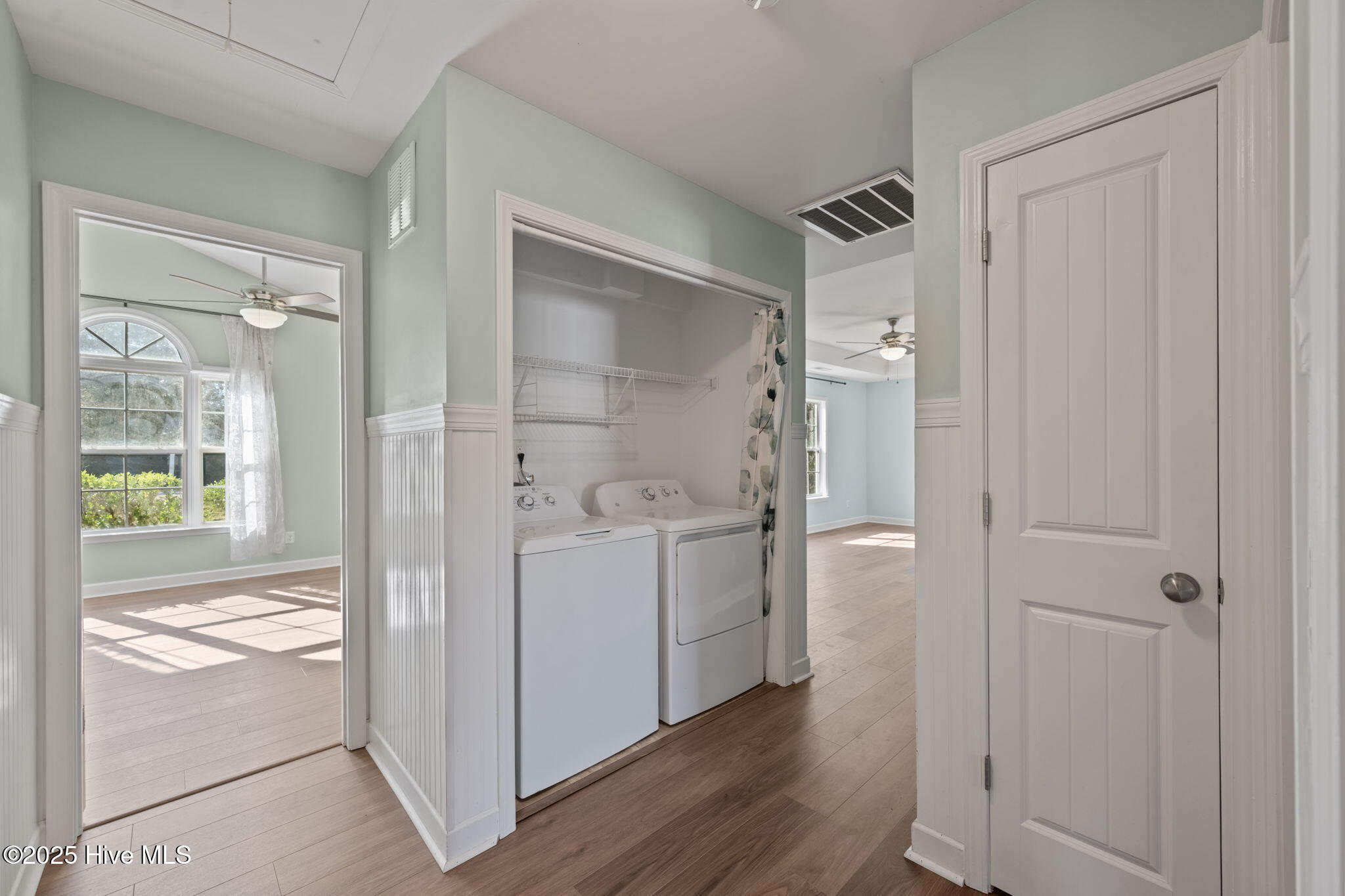 100540961 | Photo 32