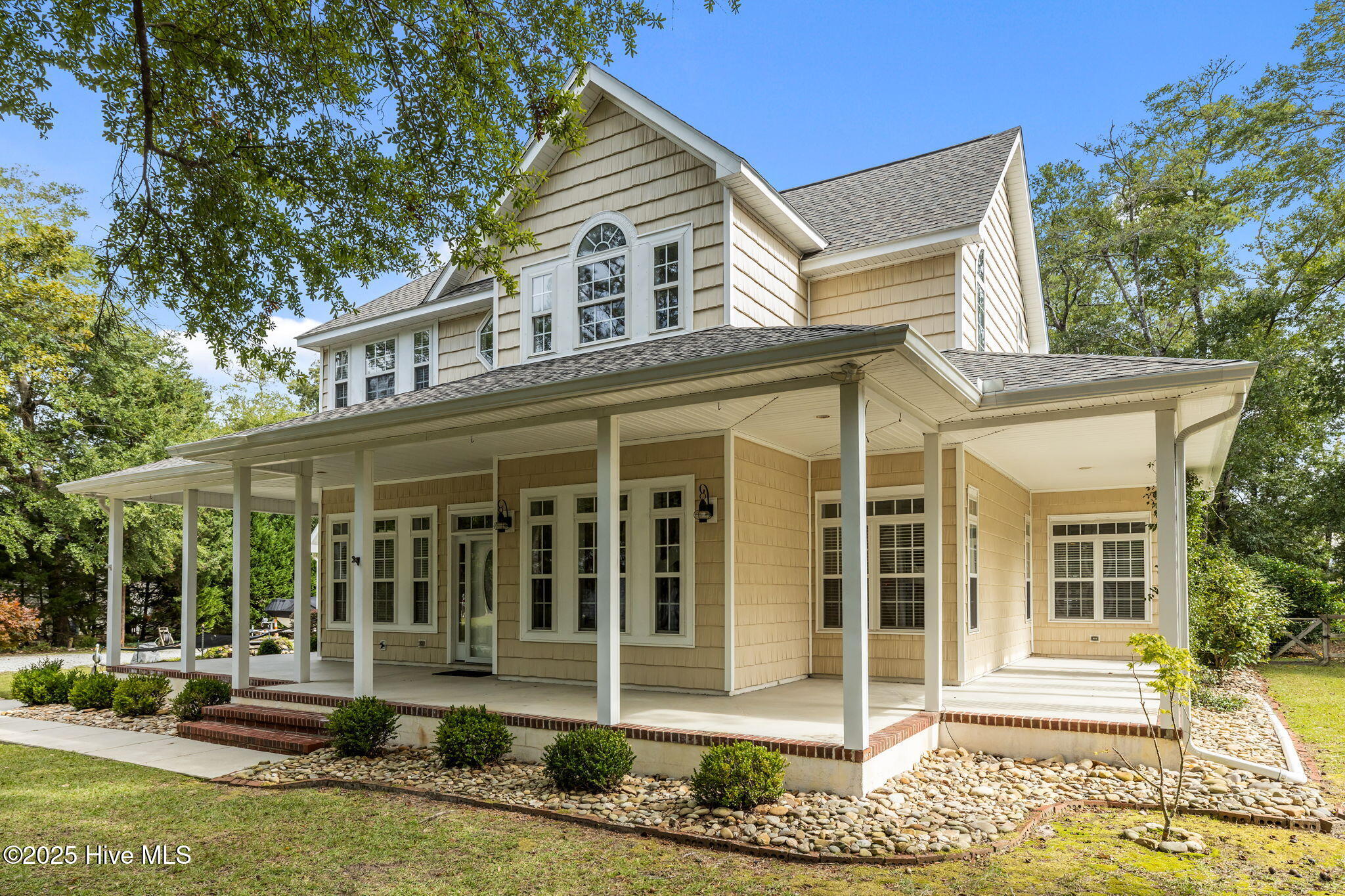 Homes for sale in Cedar Point, NC | 109 Sun Burst Cir, Cedar Point, NC 28584 | MLS# 100534331