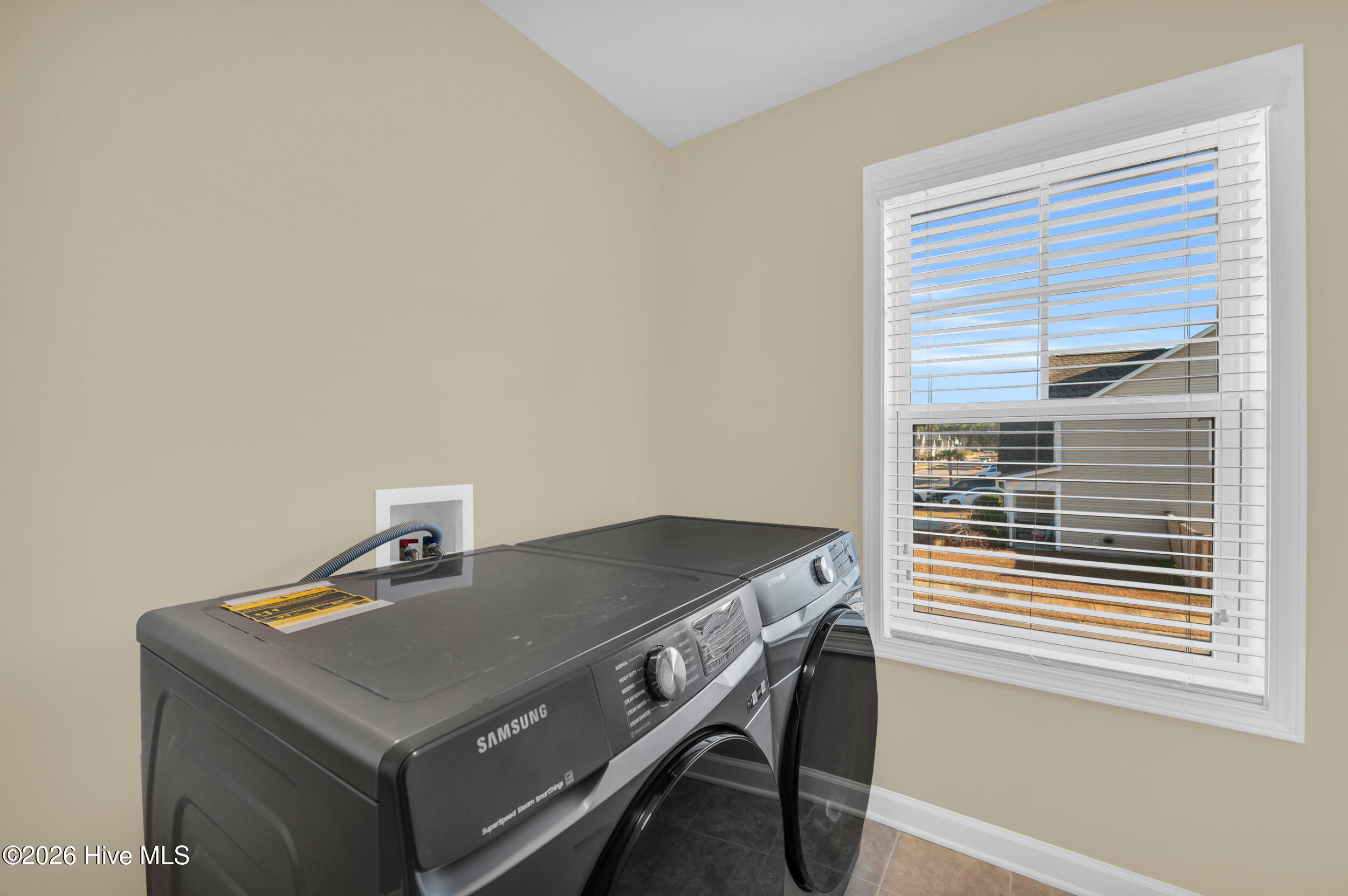 100547452 | Photo 31