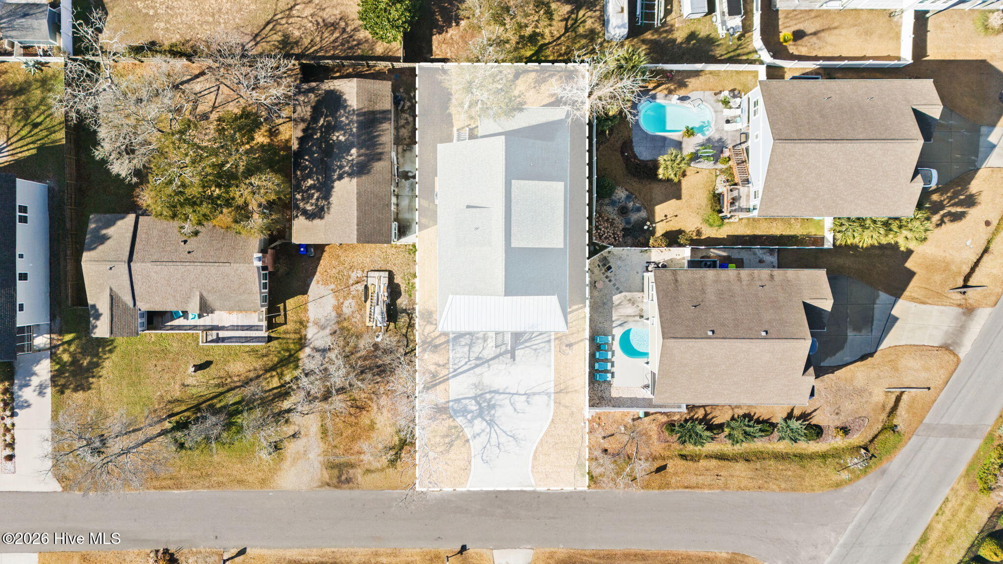 100548911 | Photo 48