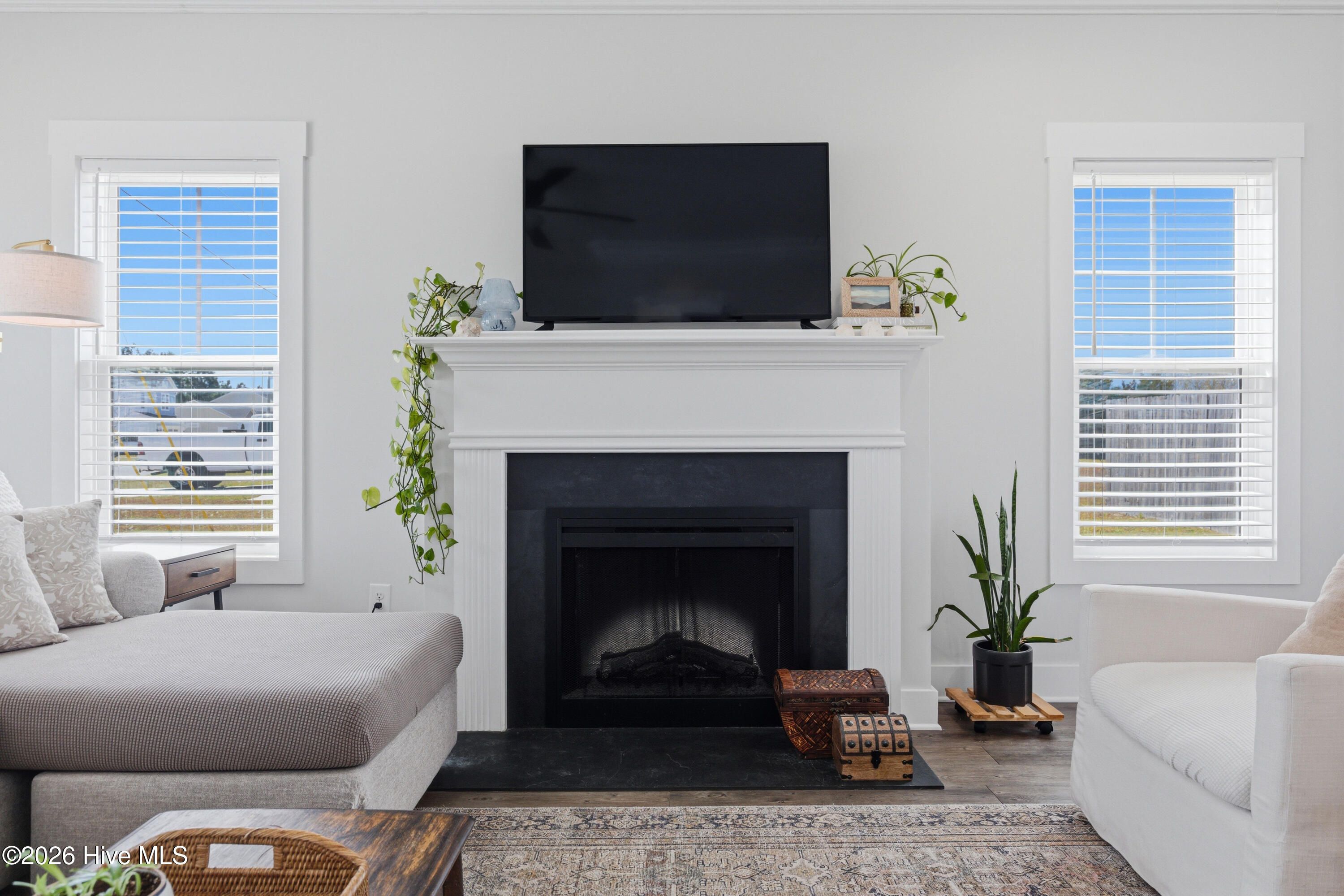 100562643 | Photo 12