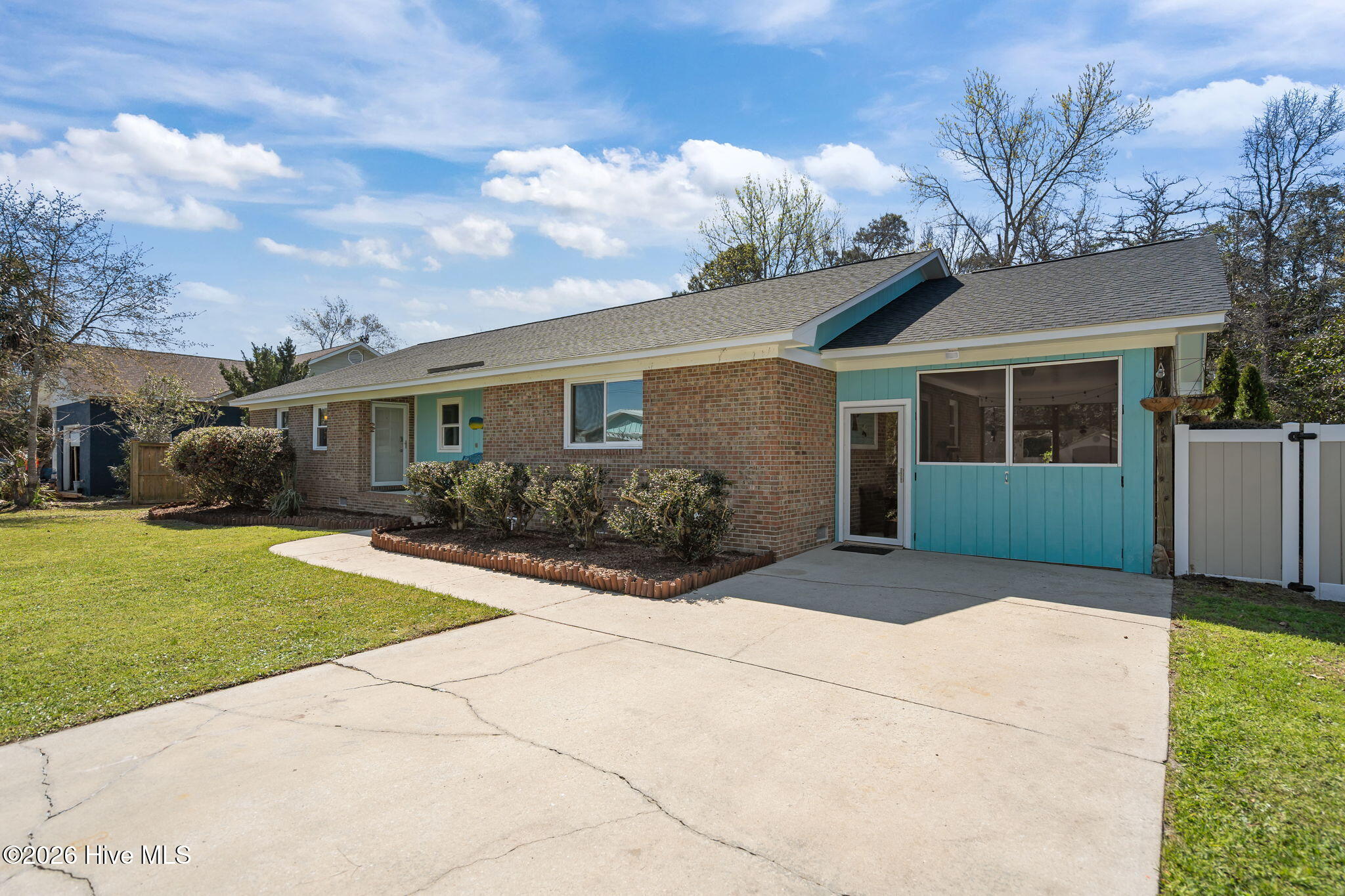 100569191 | Photo 39