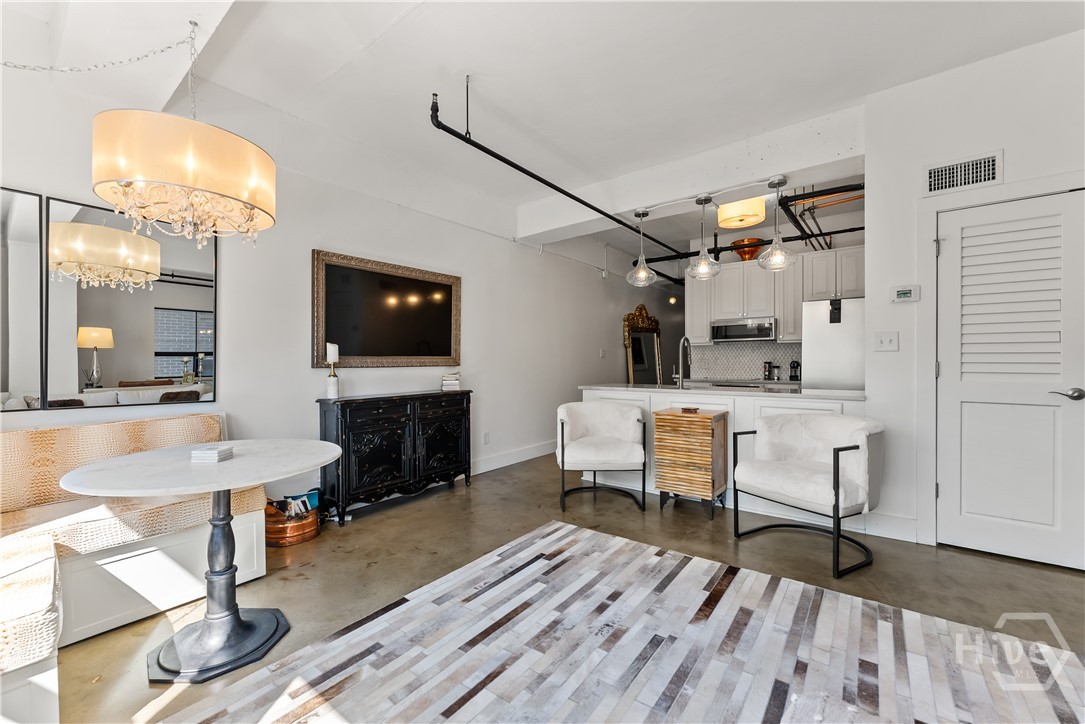 131 Broad Street E 301