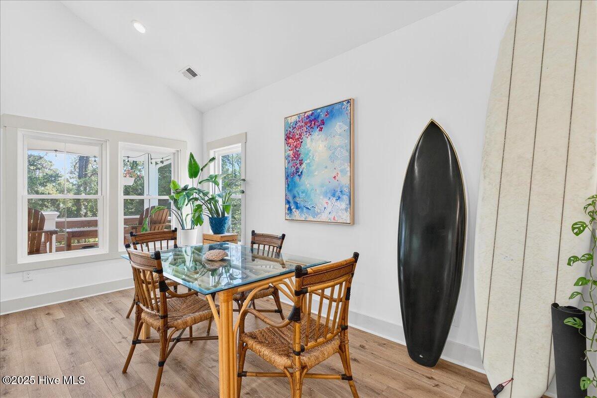 100536911 | Photo 14