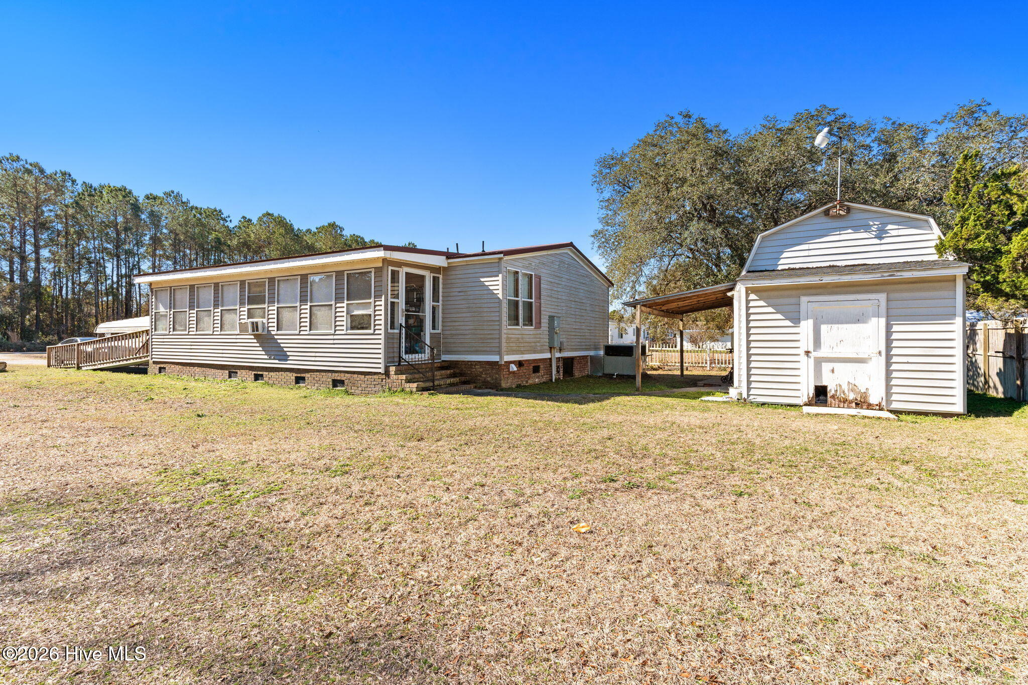 100556527 | Photo 40