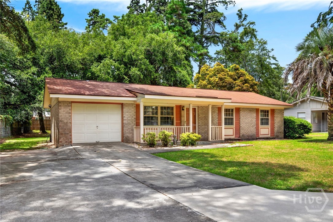 Photo 1 of Single family home for sale at 615 Walthour Rd, Savannah, GA 31410 | MLS# SA361076 | Listing updated on 2026-10-08