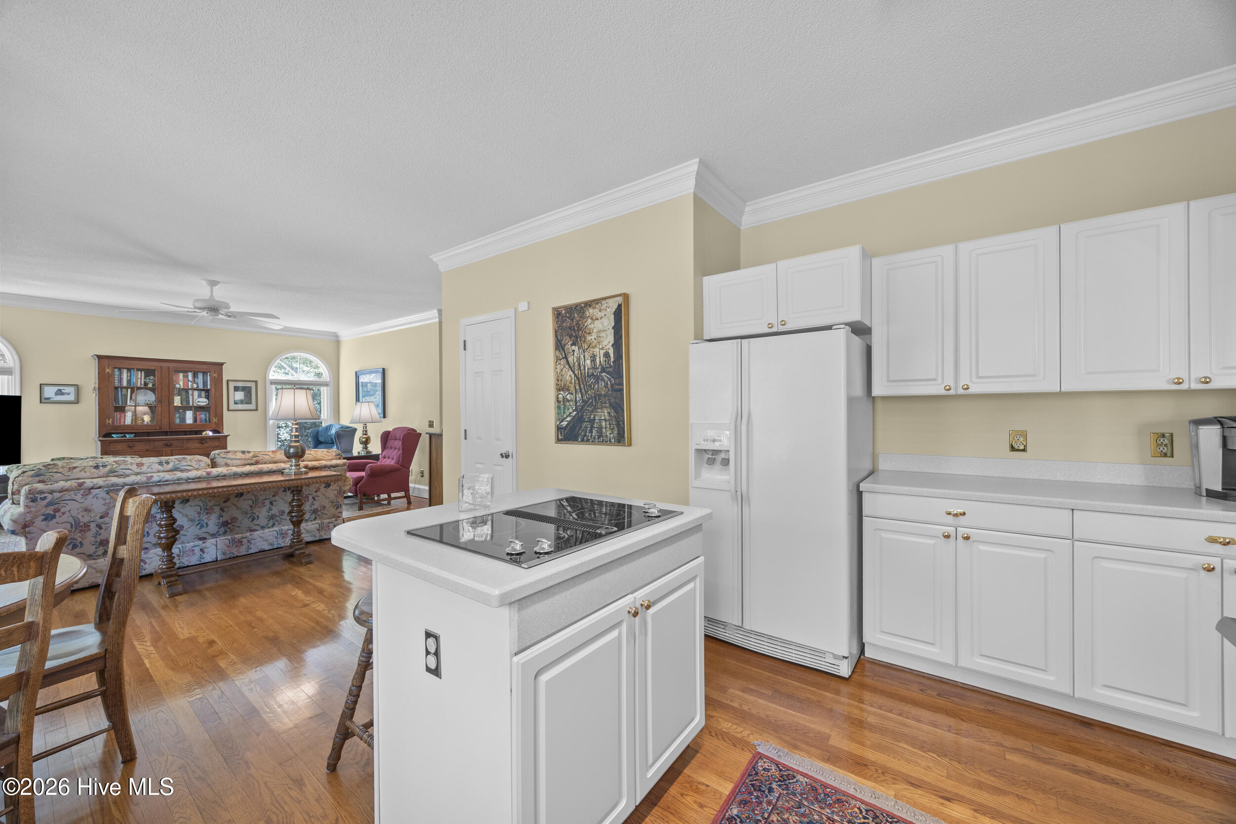 100564035 | Photo 22