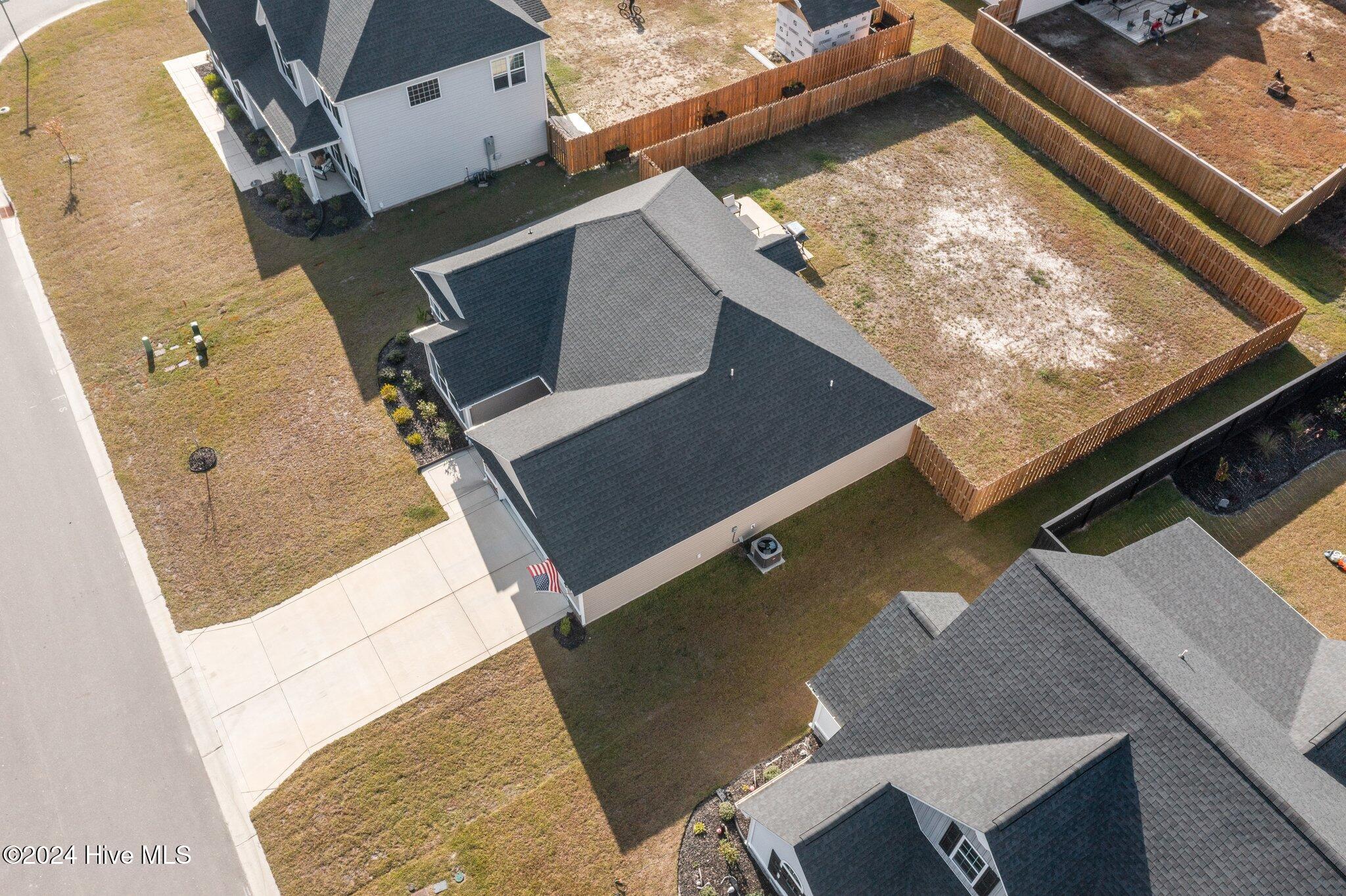 100551017 | Photo 45