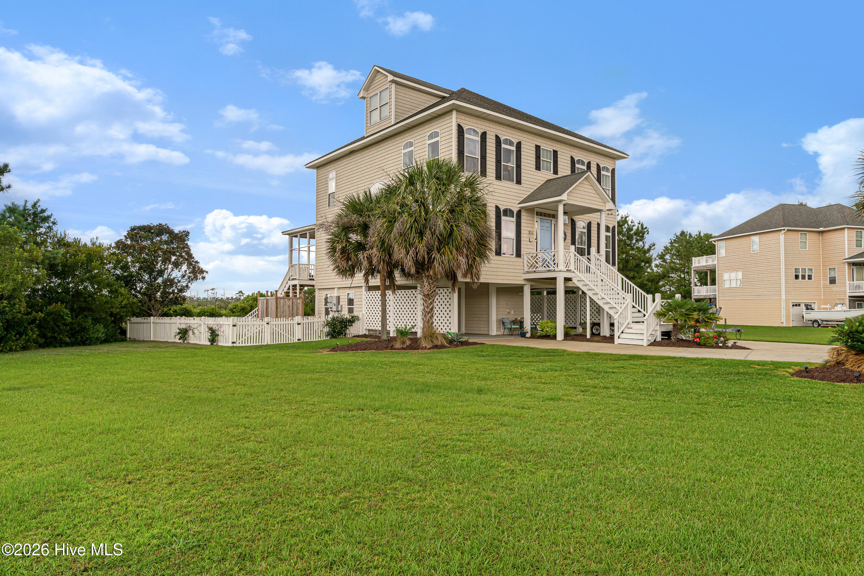 524 Shipmast Court & Slip #4,Beaufort