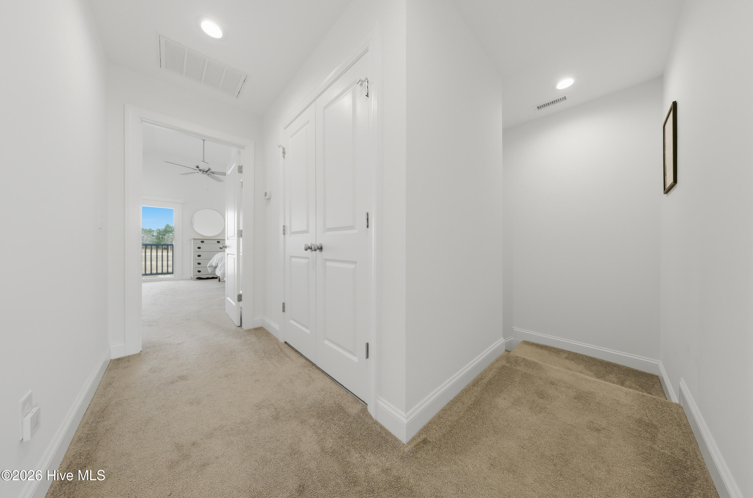 100558751 | Photo 21