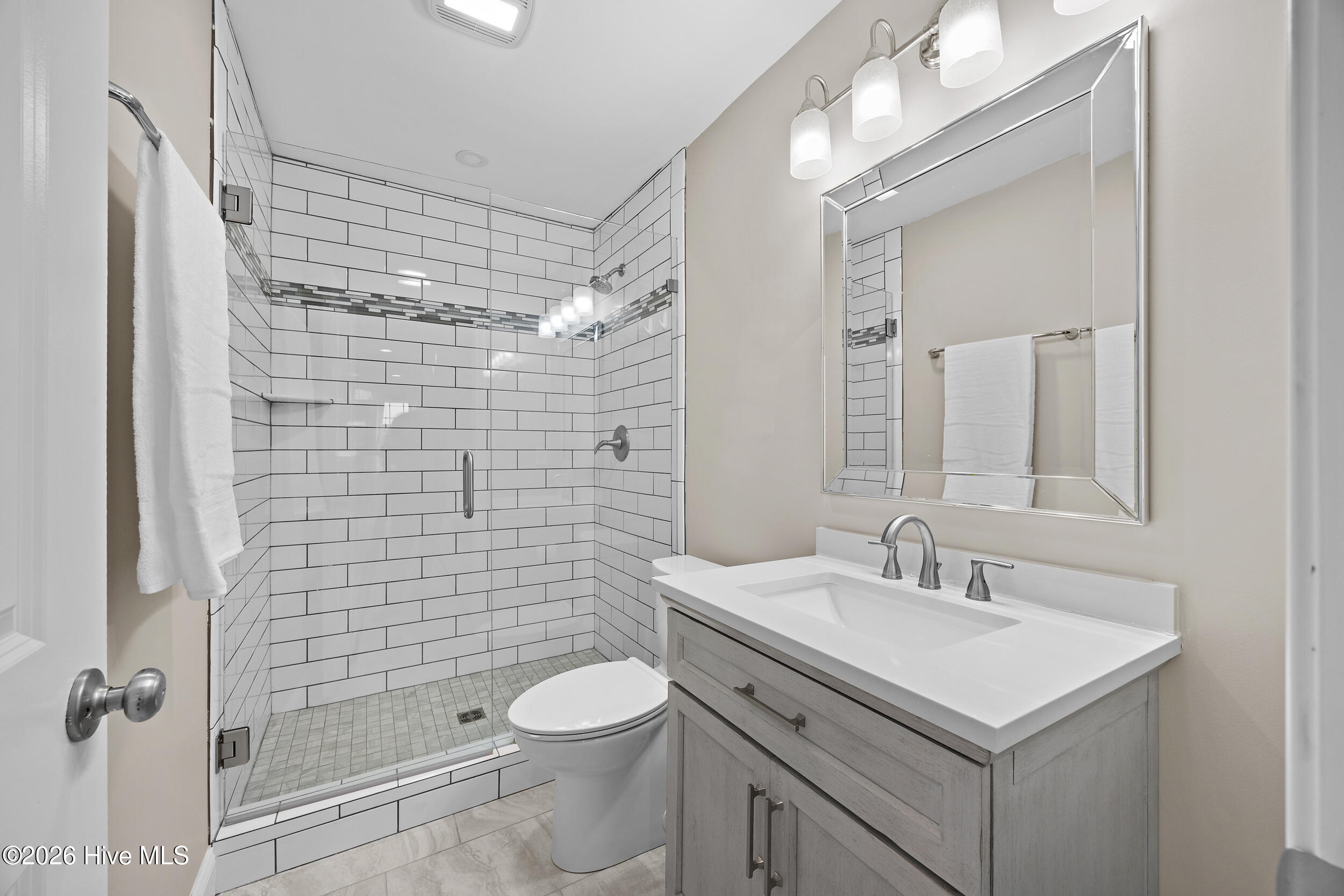 100554590 | Photo 50