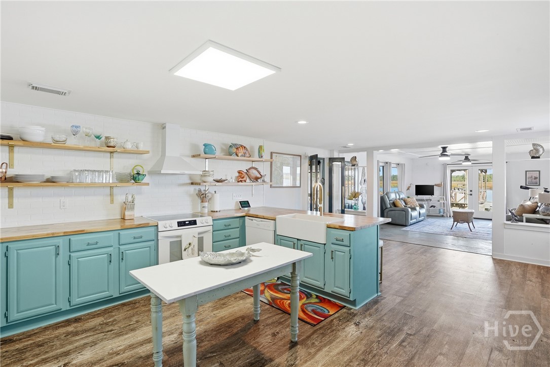 4th image of 243 E 1St St, Midway, GA 31320 | MLS# SA347284