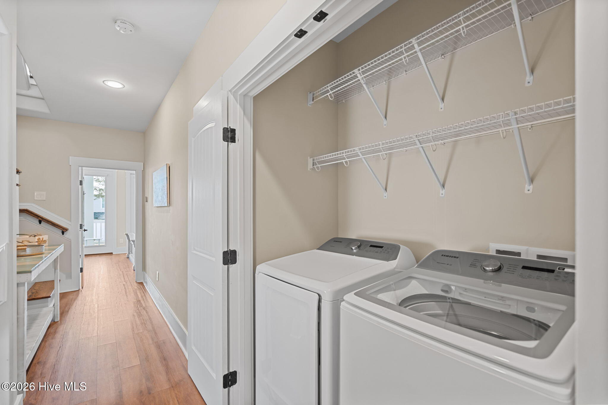 100558521 | Photo 30