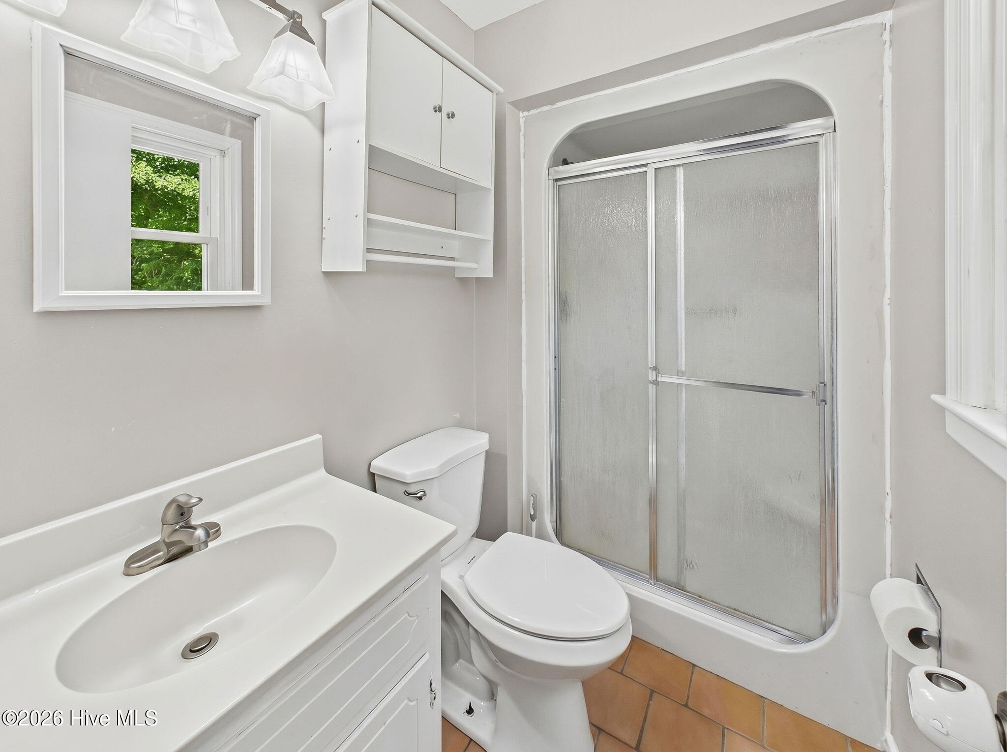 100569518 | Photo 25