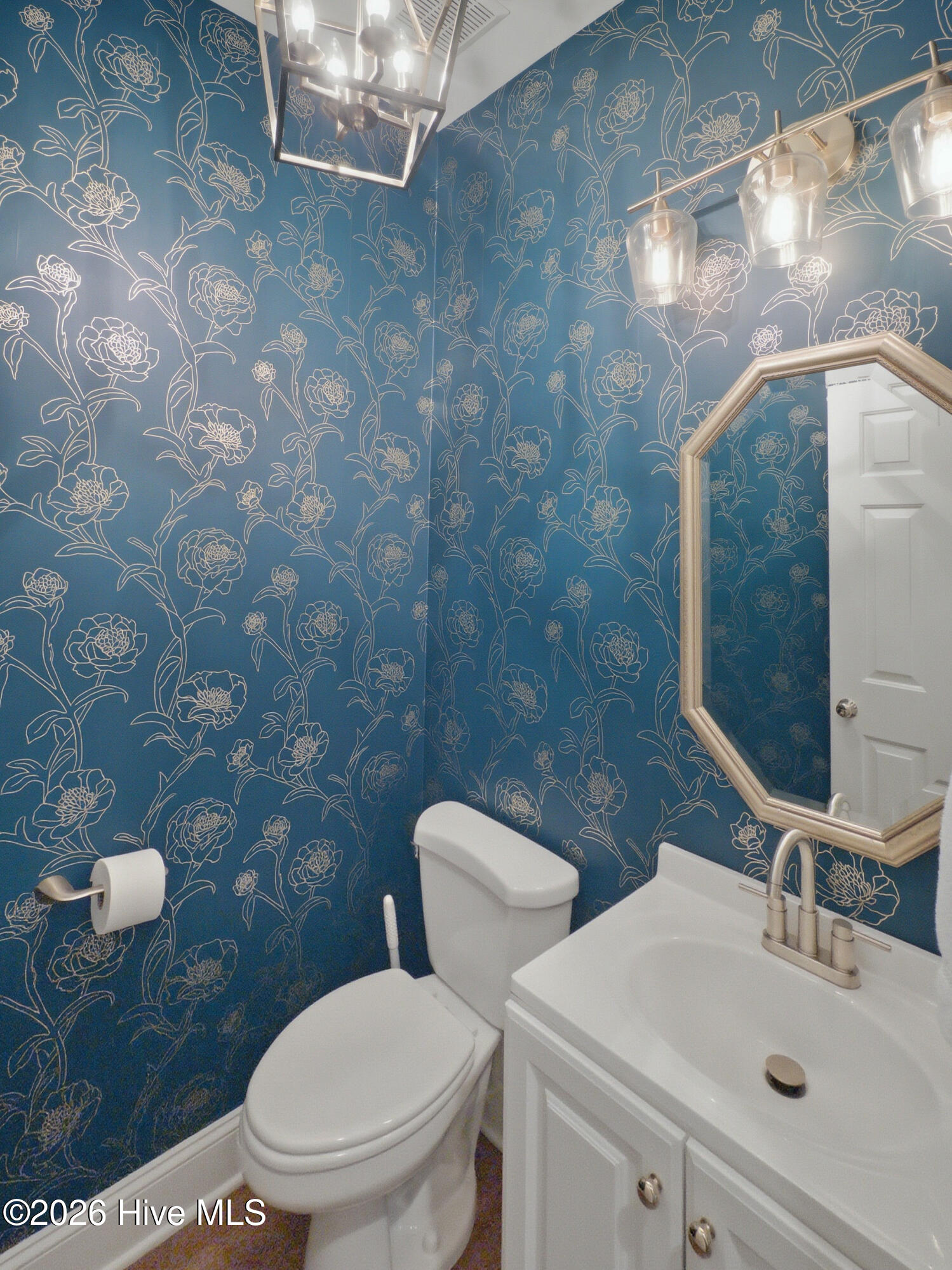 100538955 | Photo 22