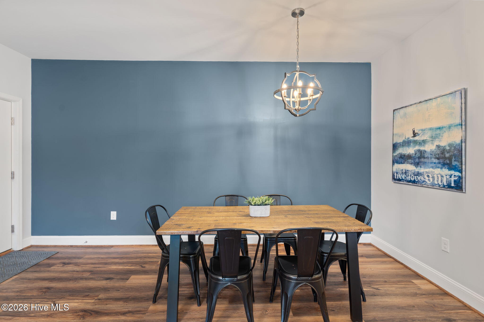 100562756 | Photo 19