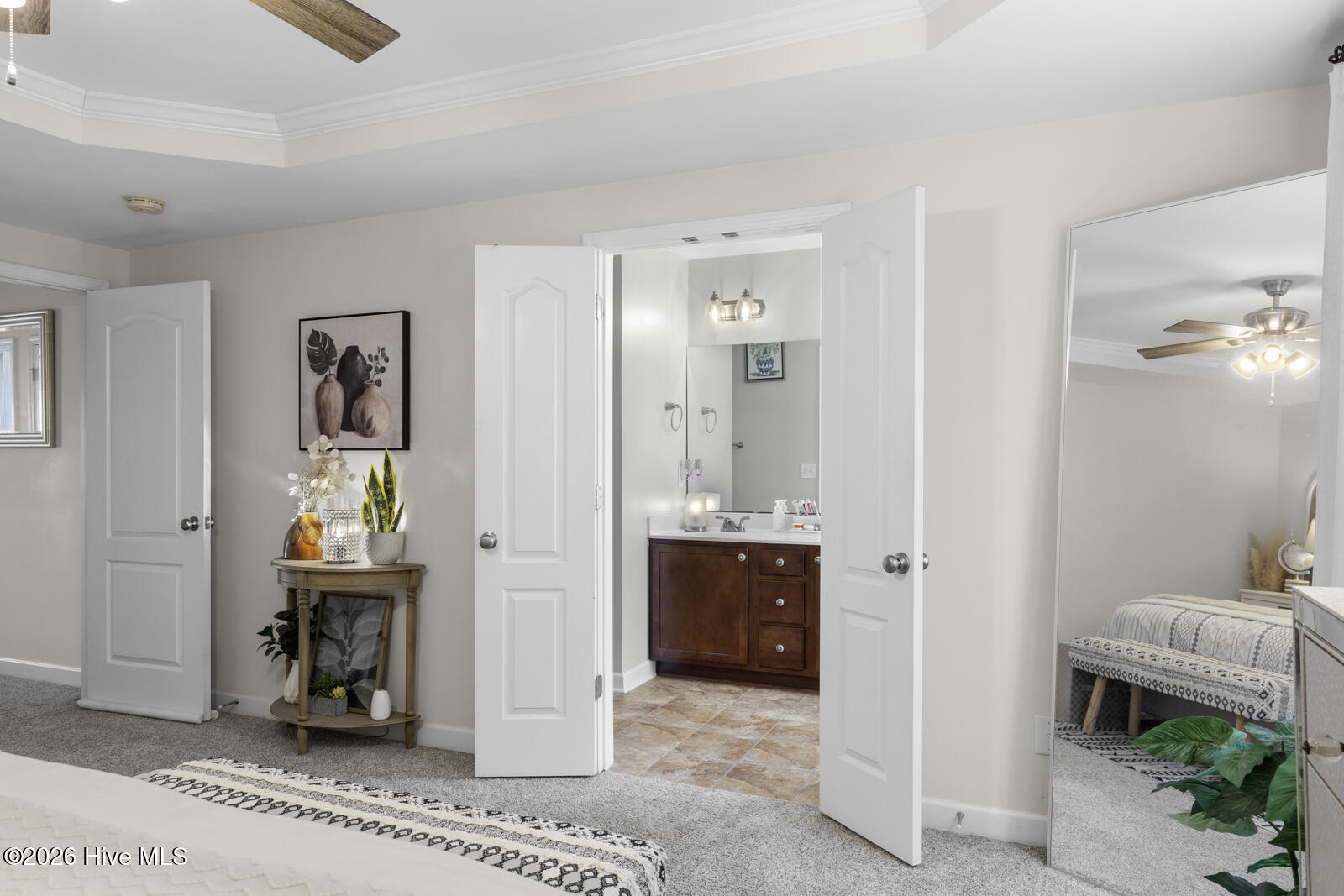 100555992 | Photo 22