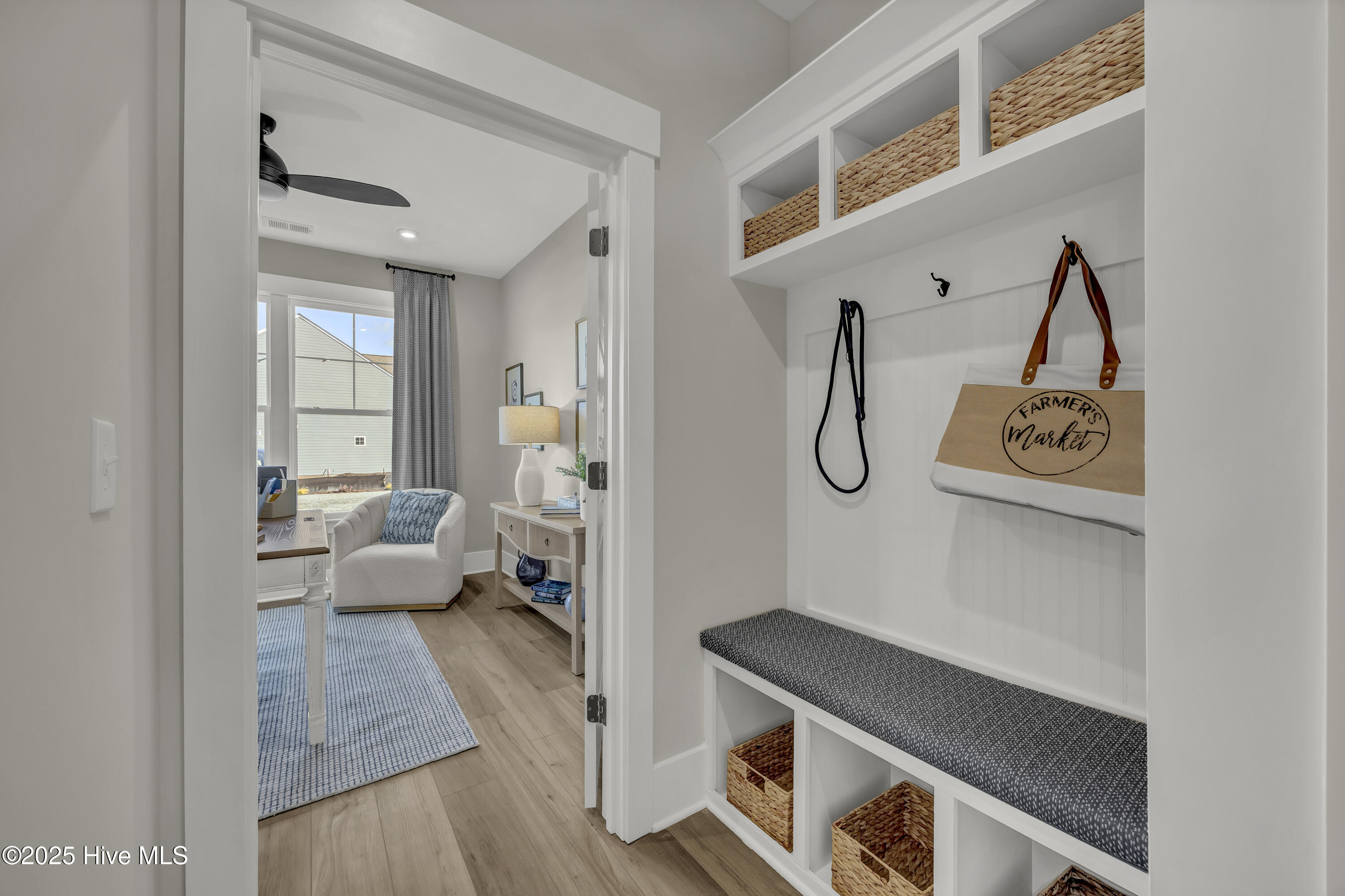 100553120 | Photo 11