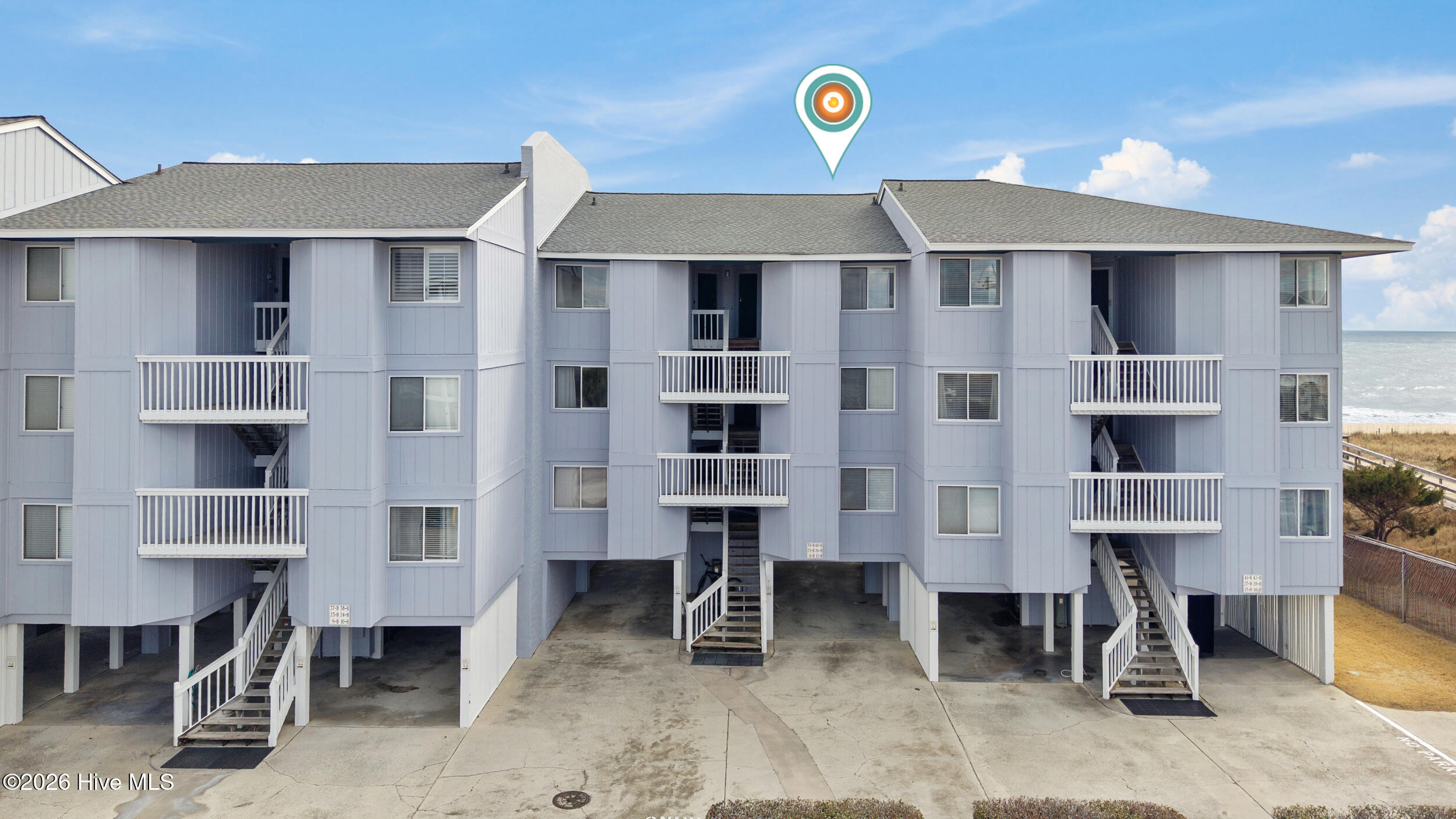 100557486 | Photo 32