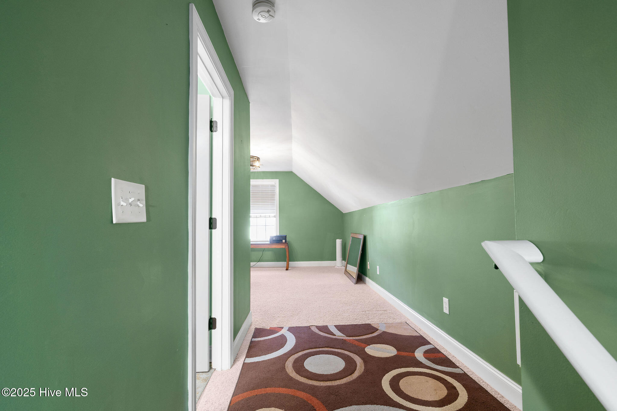 100542530 | Photo 44