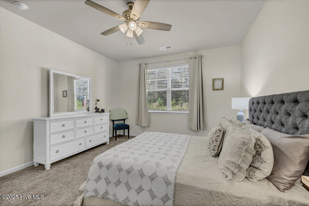 100541621 | Photo 14