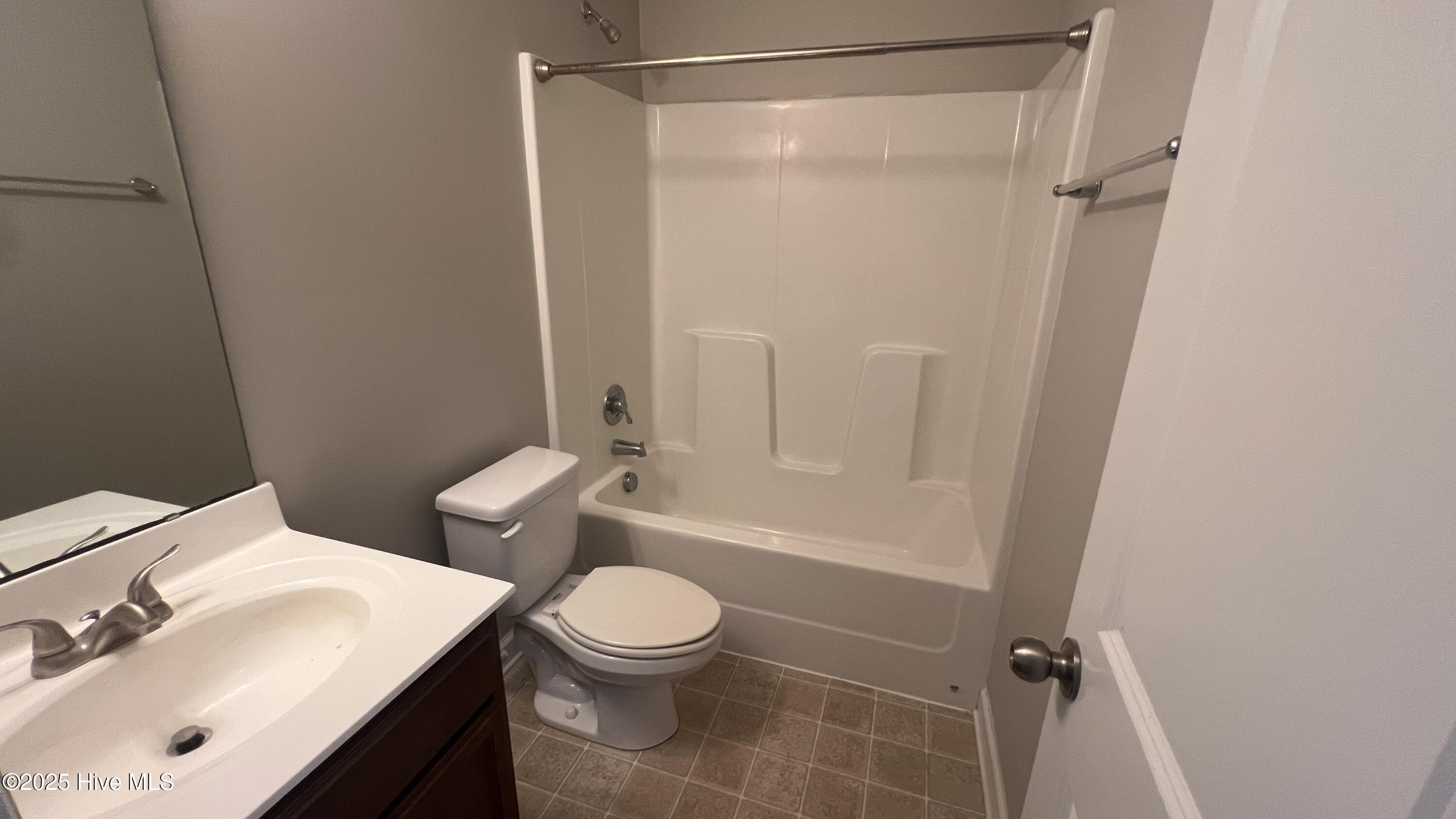 100542758 | Photo 12