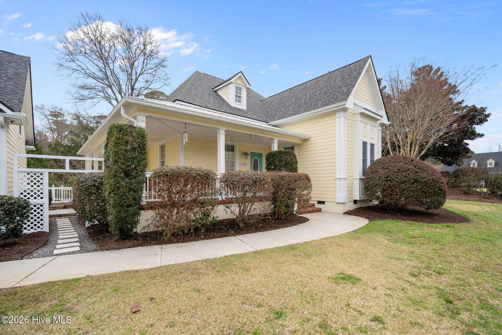 100560775 | Photo 46