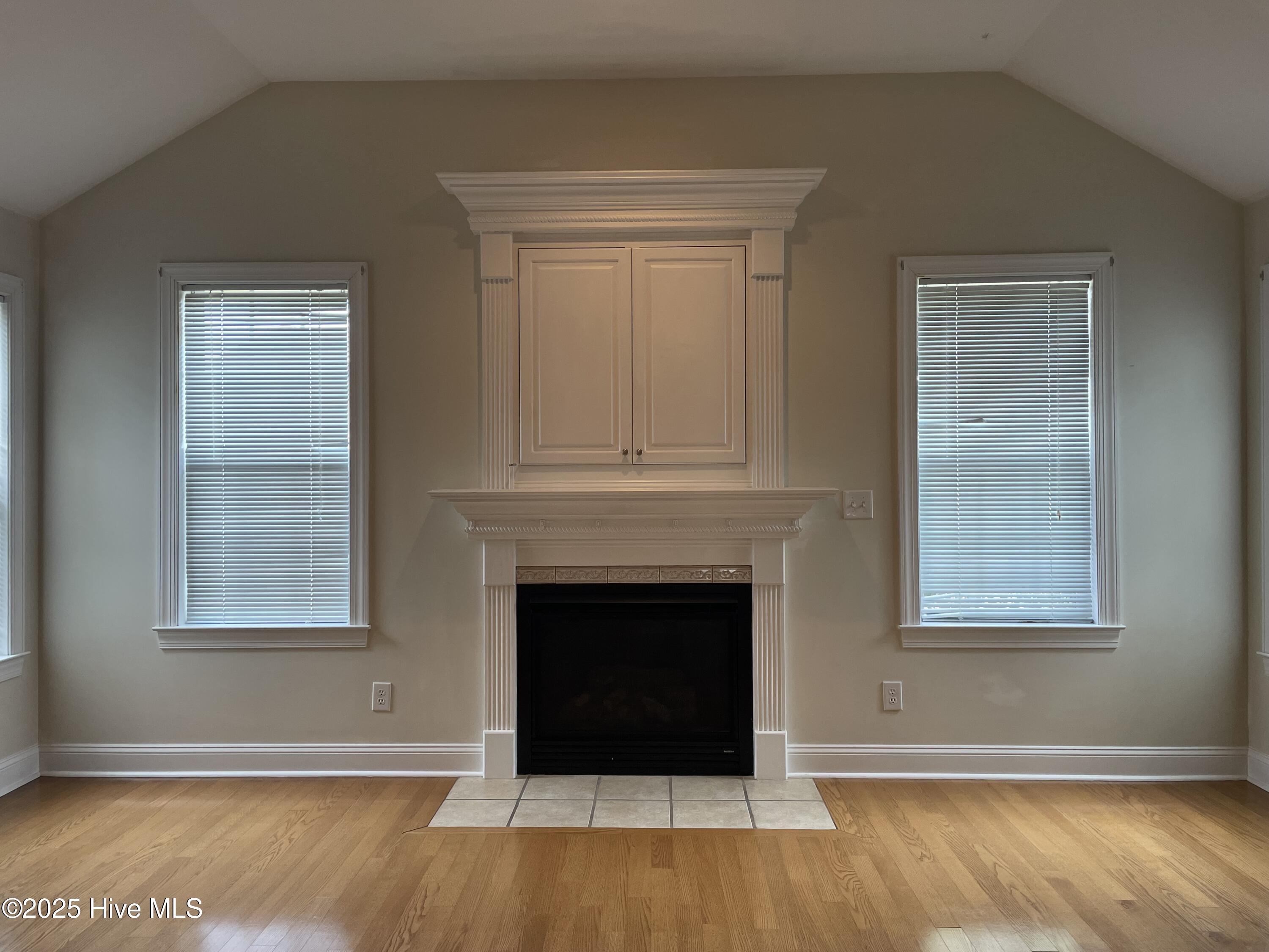 100547248 | Photo 14