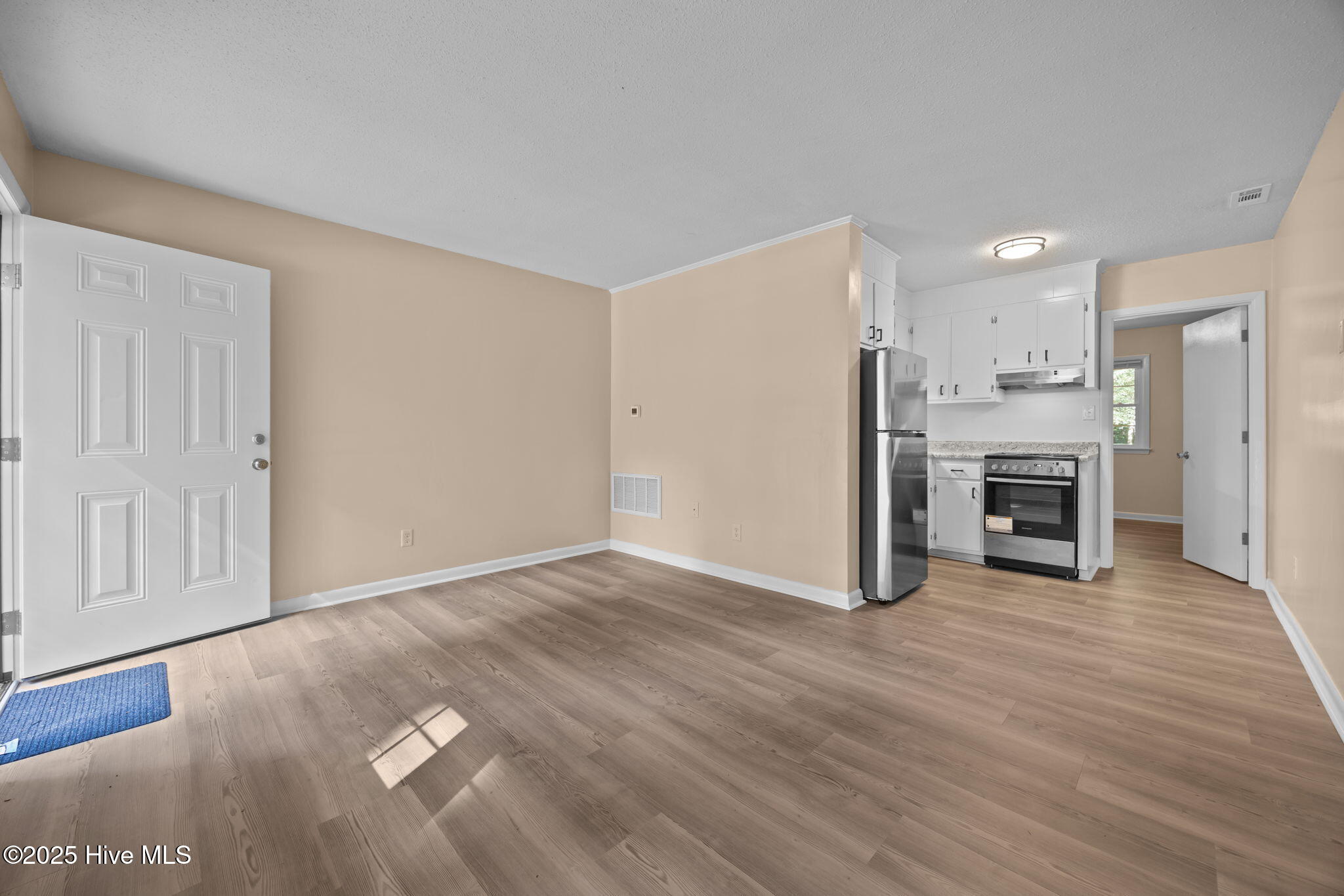 7-web-or-mls-1190 Gould Rd Unit2 9