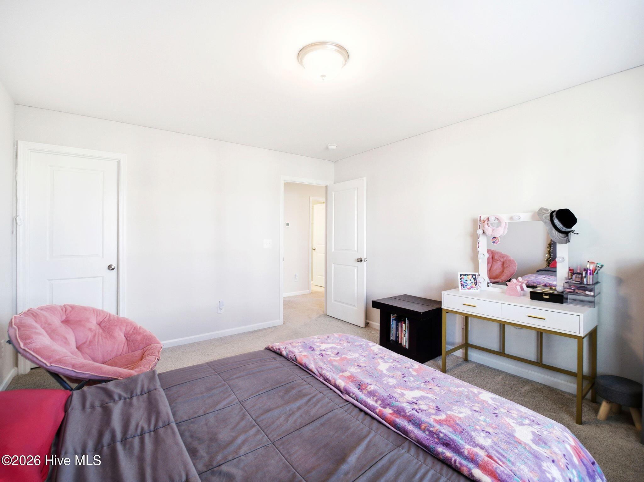 100569792 | Photo 39