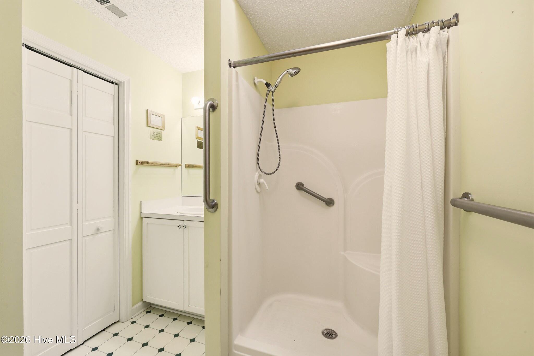 710 Orient Lane,Oriental