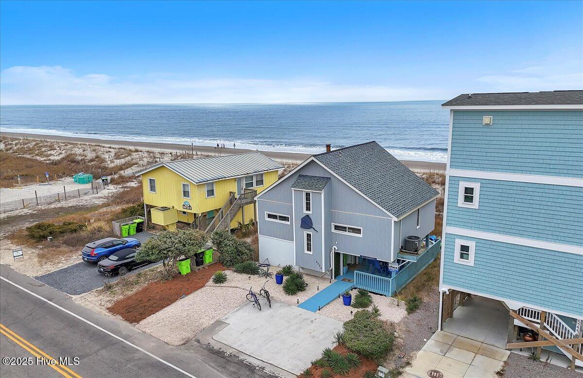 100550823 | Photo 50