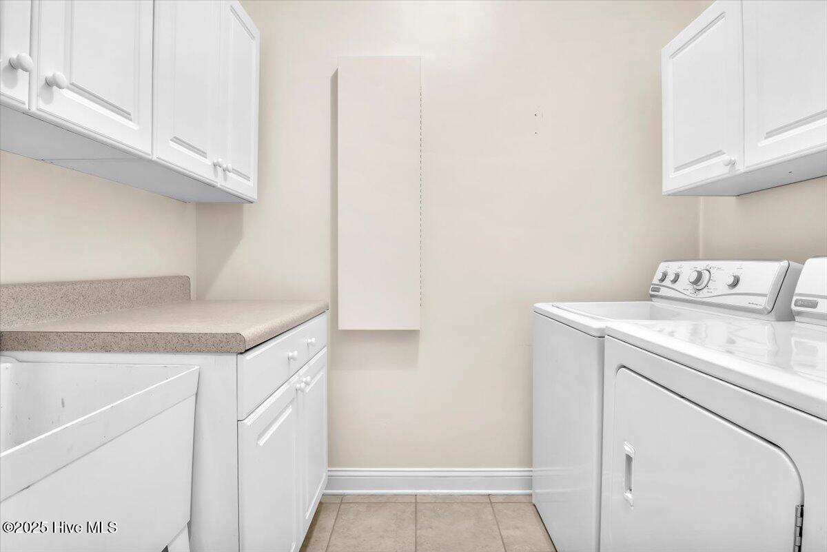 100506076 | Photo 34