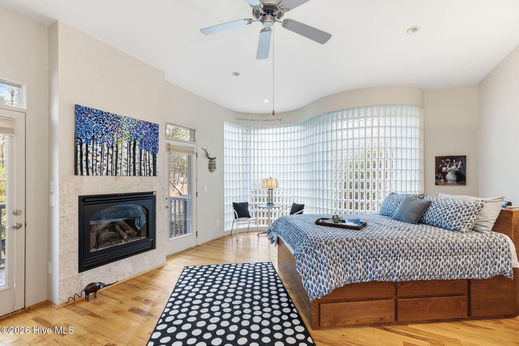 100555834 | Photo 29