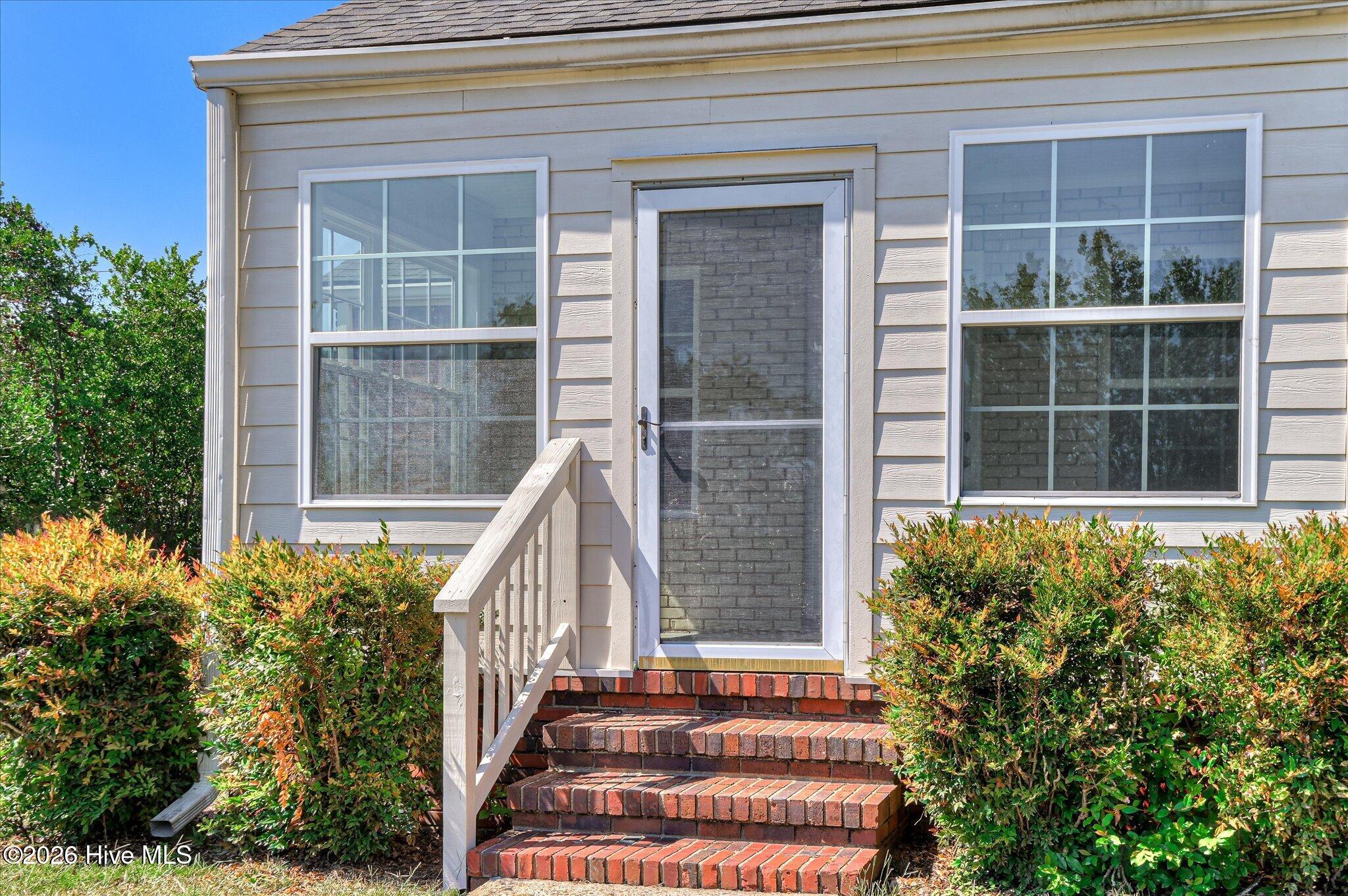 Photo 3 of Single family home for sale at 1004 Redbird Rd, Augusta, GA 30904 | MLS# 100609301 | Listing updated on 2026-10-09