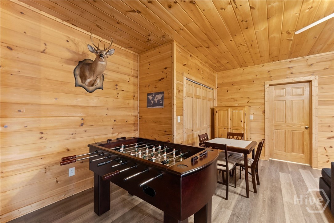 437 Spruce Circle