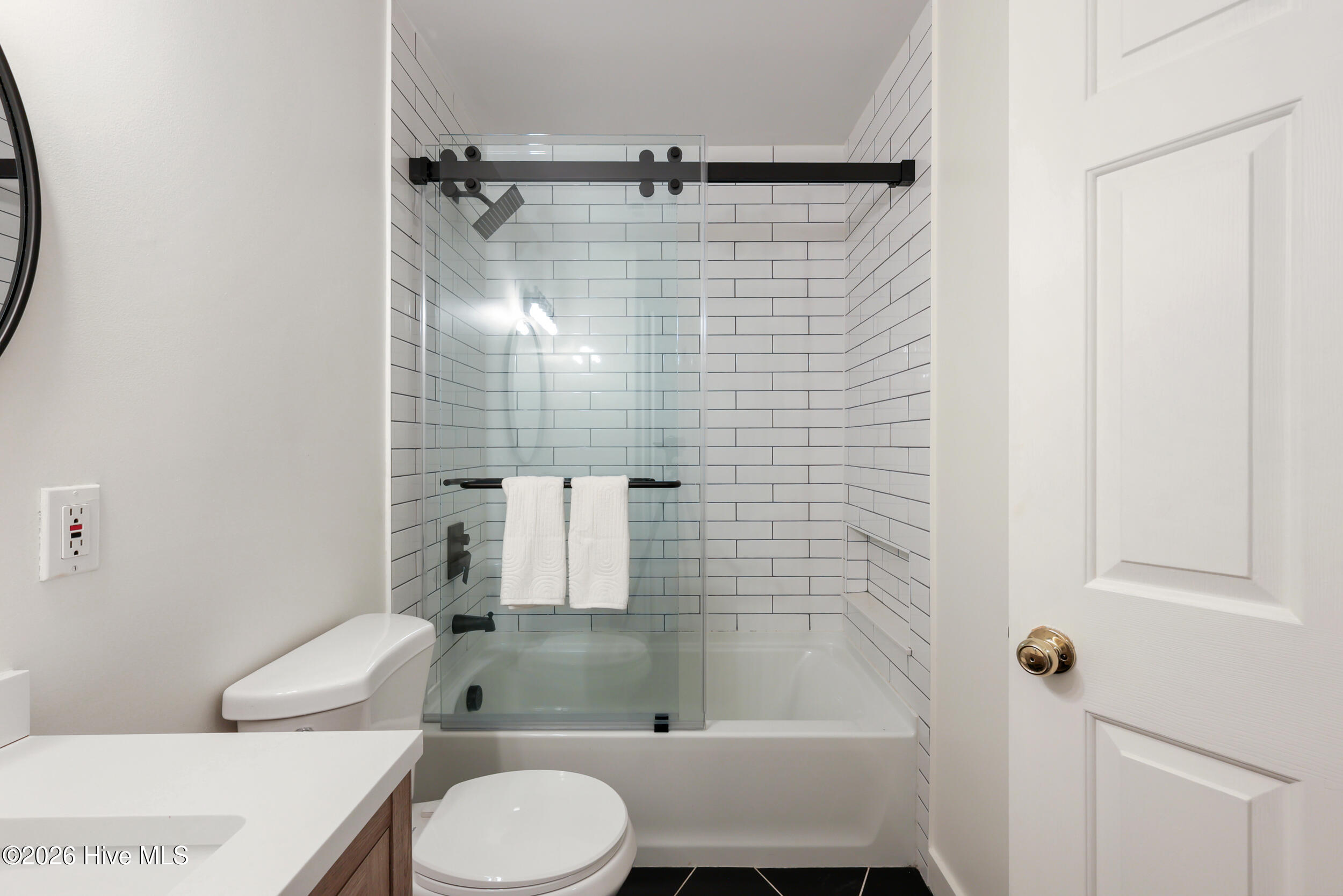 100554652 | Photo 22