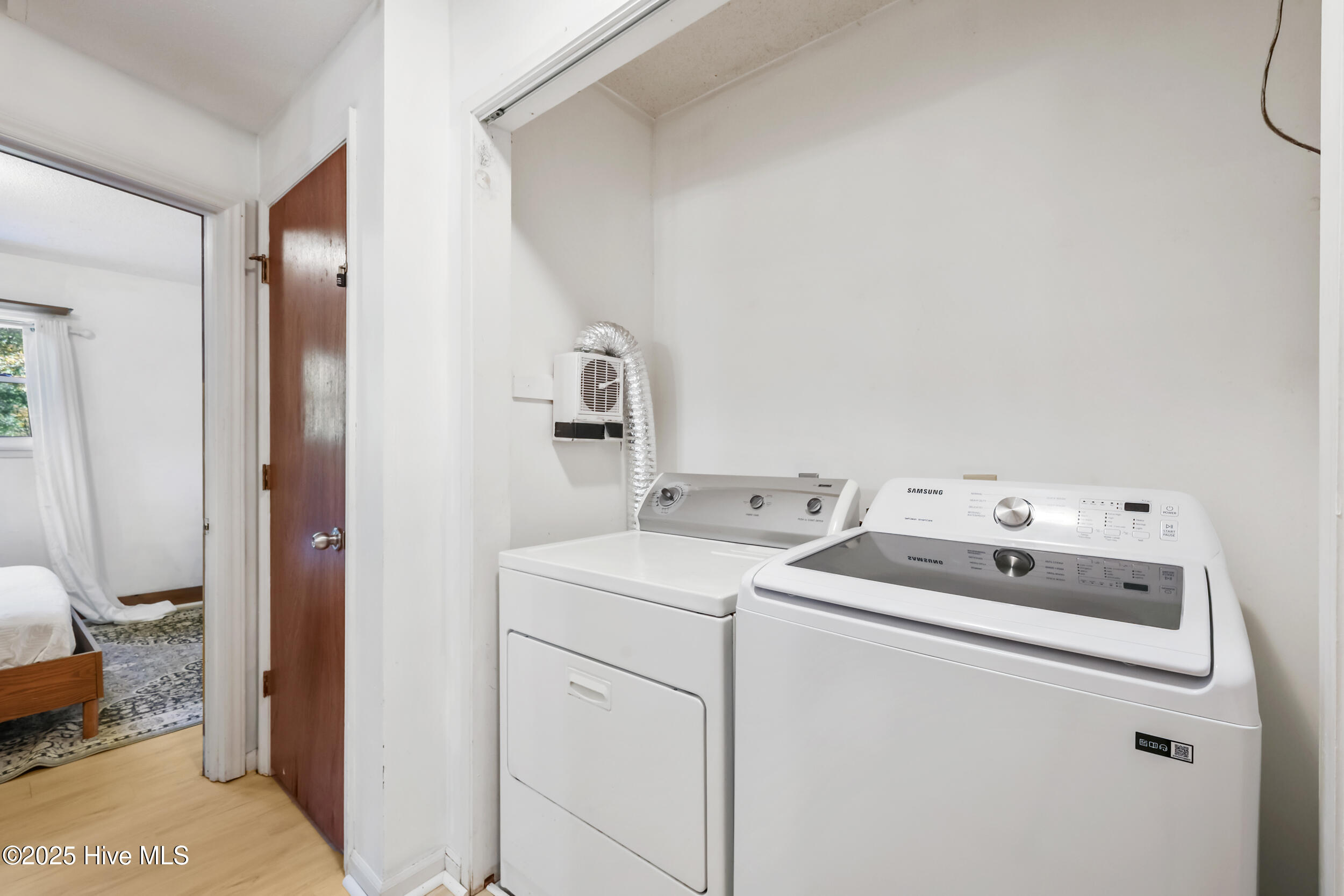 100537858 | Photo 22