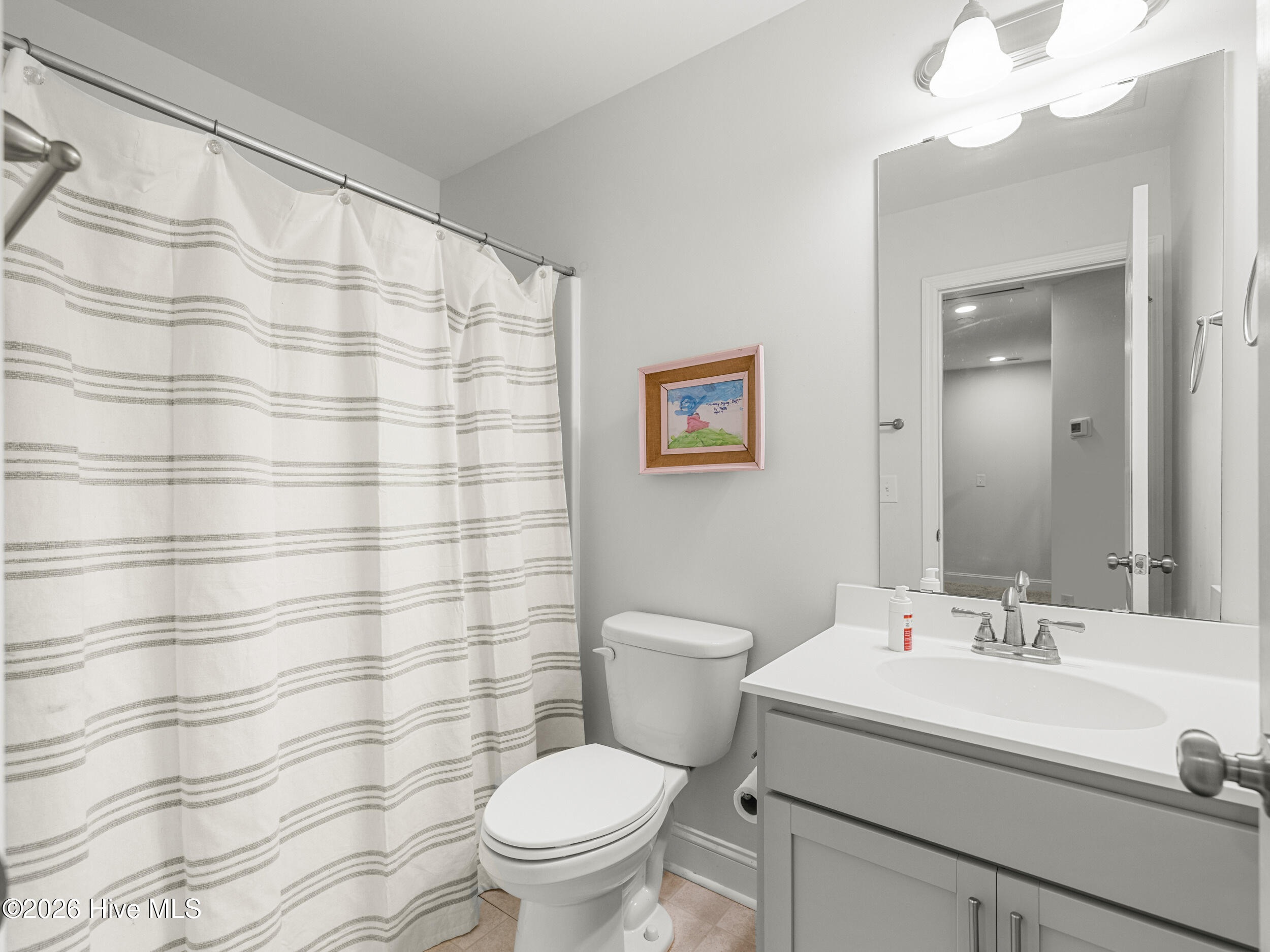 100558735 | Photo 46