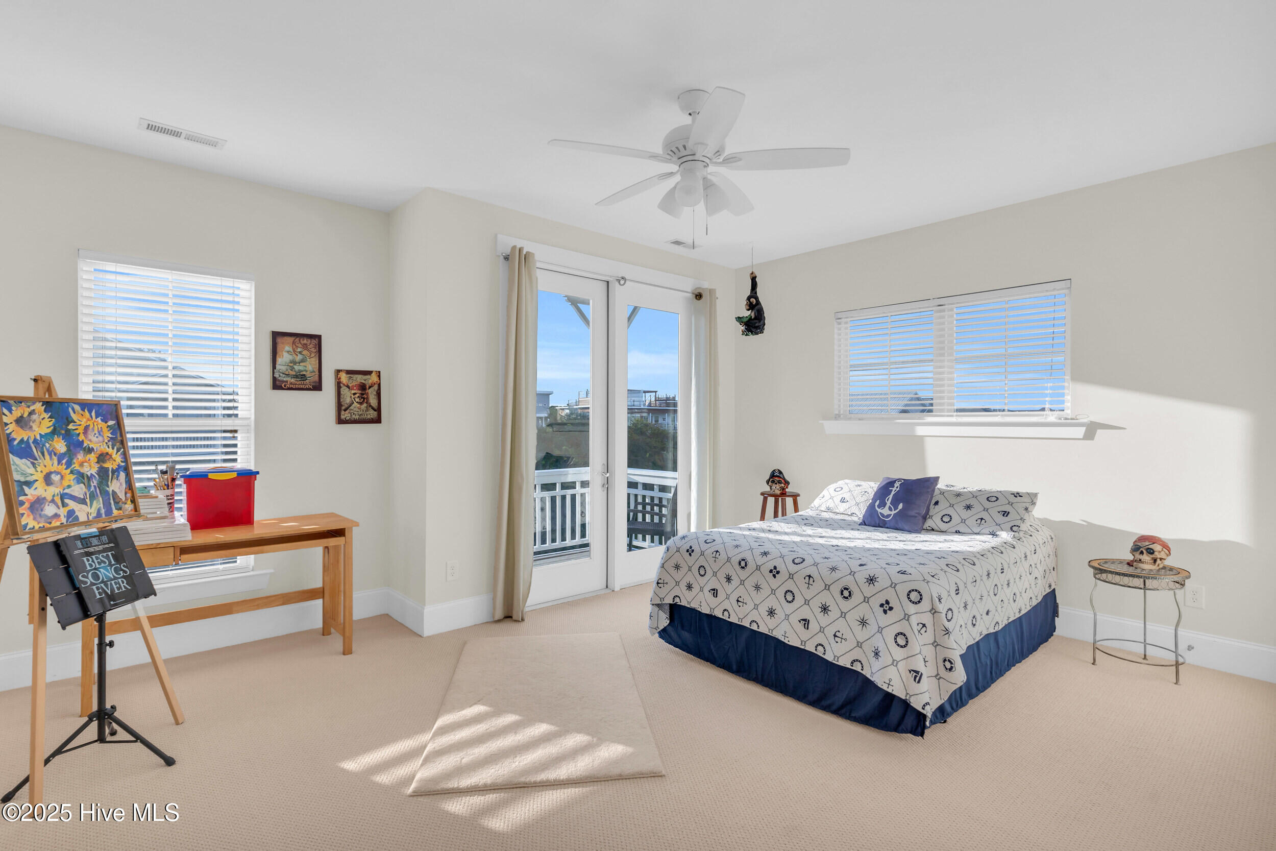 100530363 | Photo 29