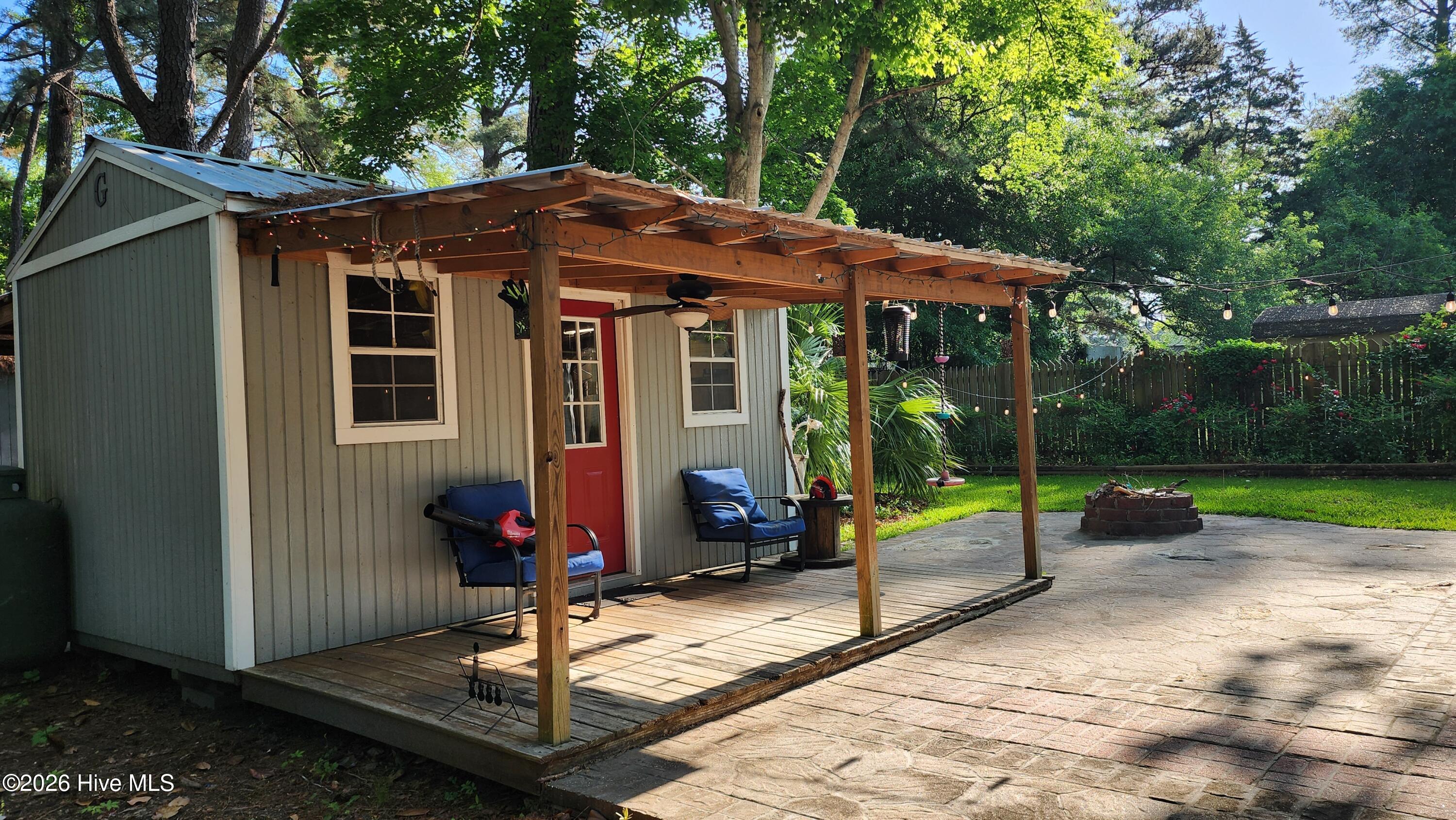 100567972 | Photo 16