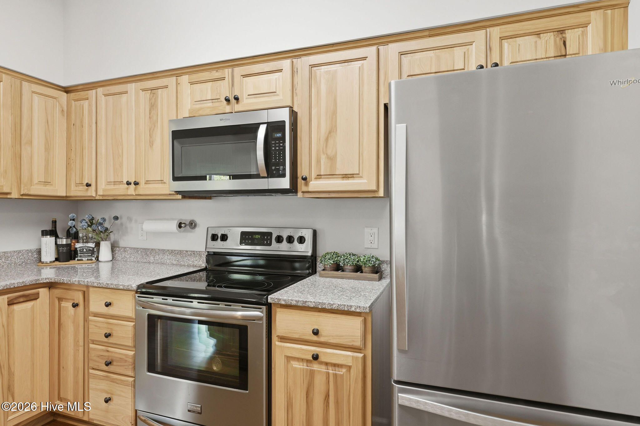 100569569 | Photo 28