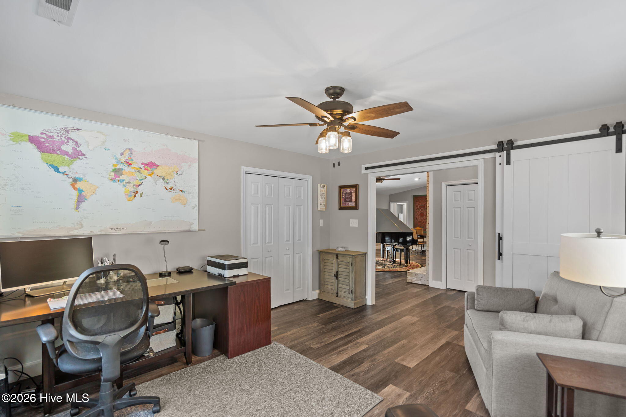 100554054 | Photo 29